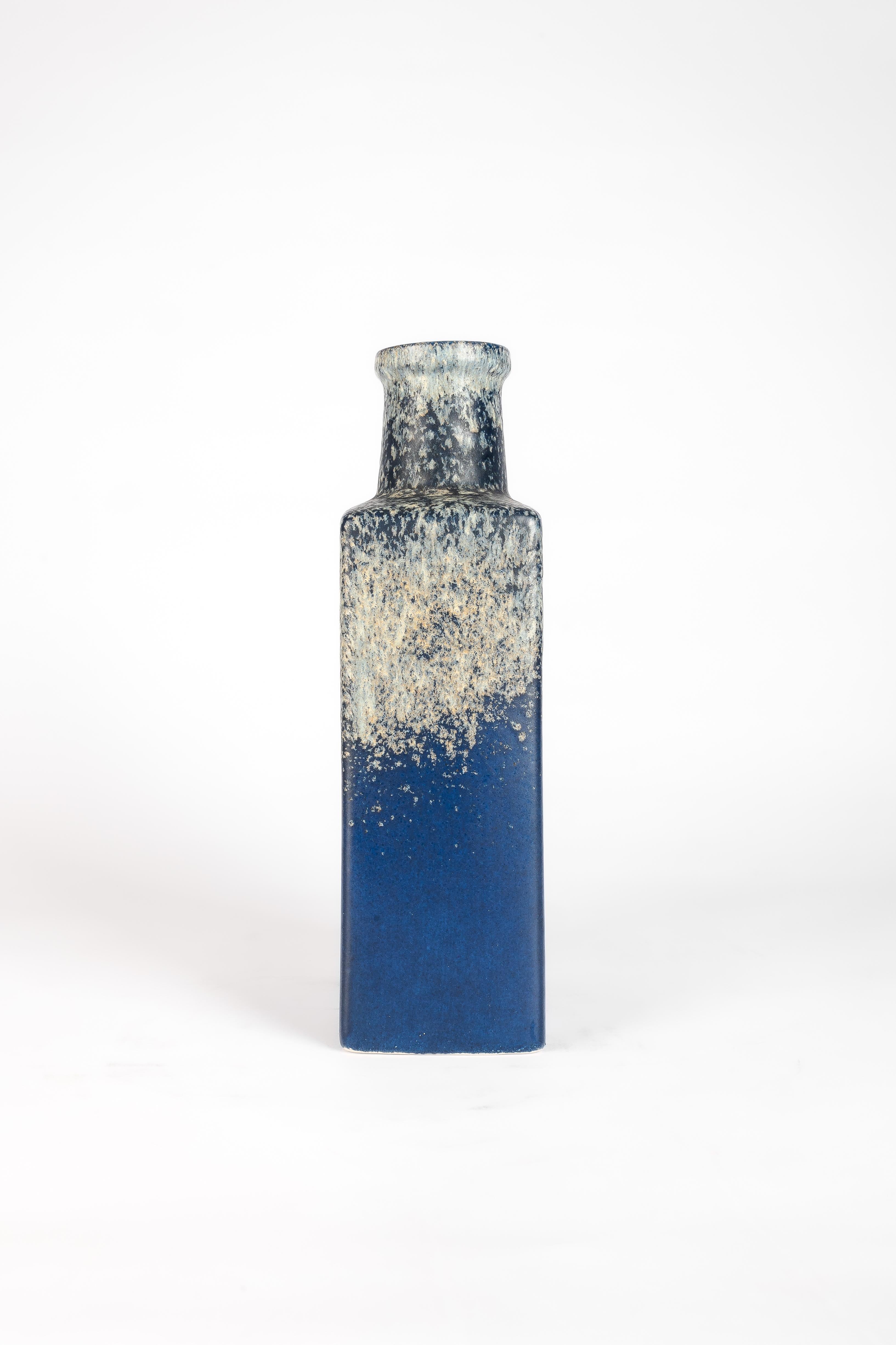 Ceramica Un set di 3 pezzi della metà del secolo scorso  Vasi in ceramica Scheurich, Germania occidentale in vendita