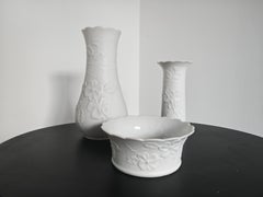 Ensemble de 3 vases du milieu du siècle en porcelaine bisque par Manfred Frey pour Kaiser