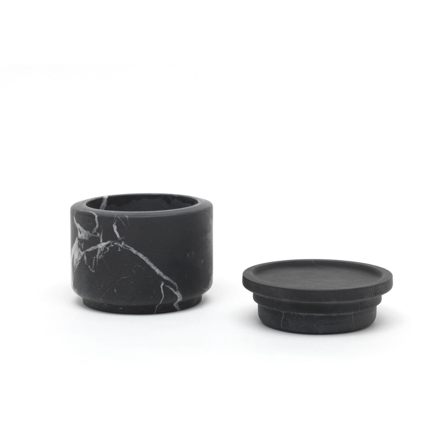 Marble A Set of 3 Pyxis Pots, Black by Ivan Colominas