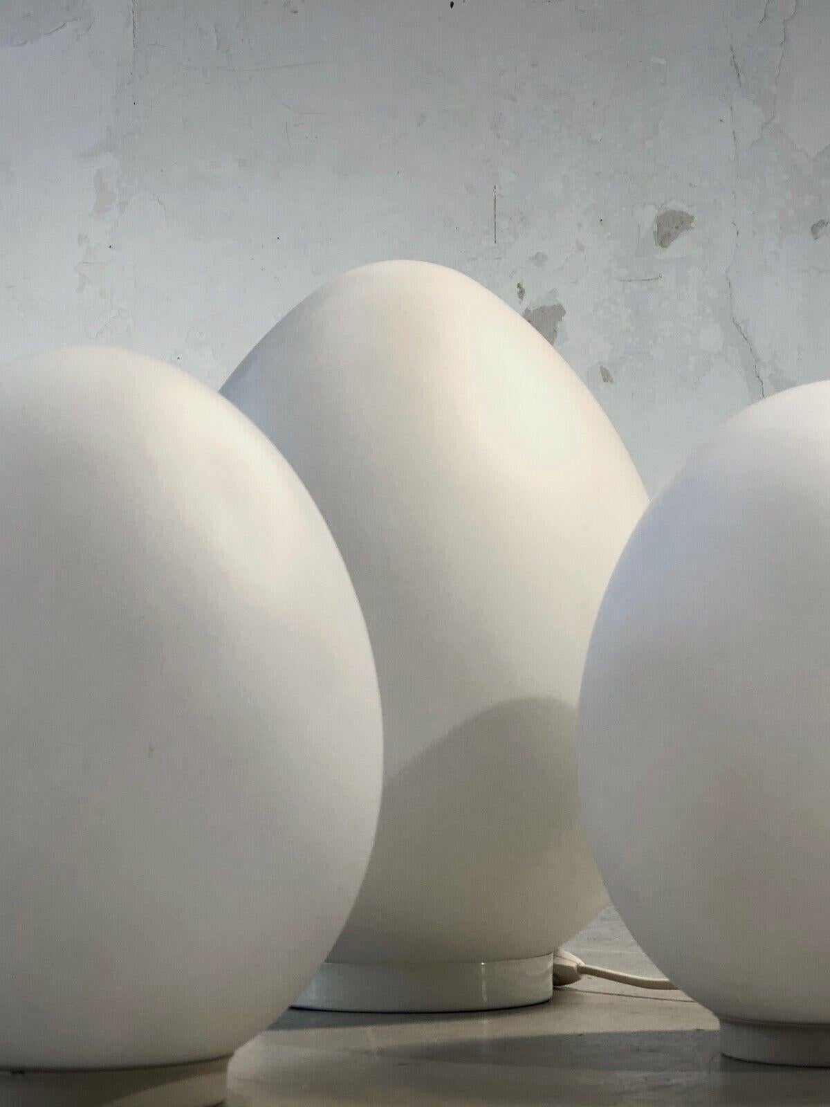 Un ensemble de 3 LAMPS EGG post-modernes SPACE-AGE, par VIANNE, France 1970 en vente 2