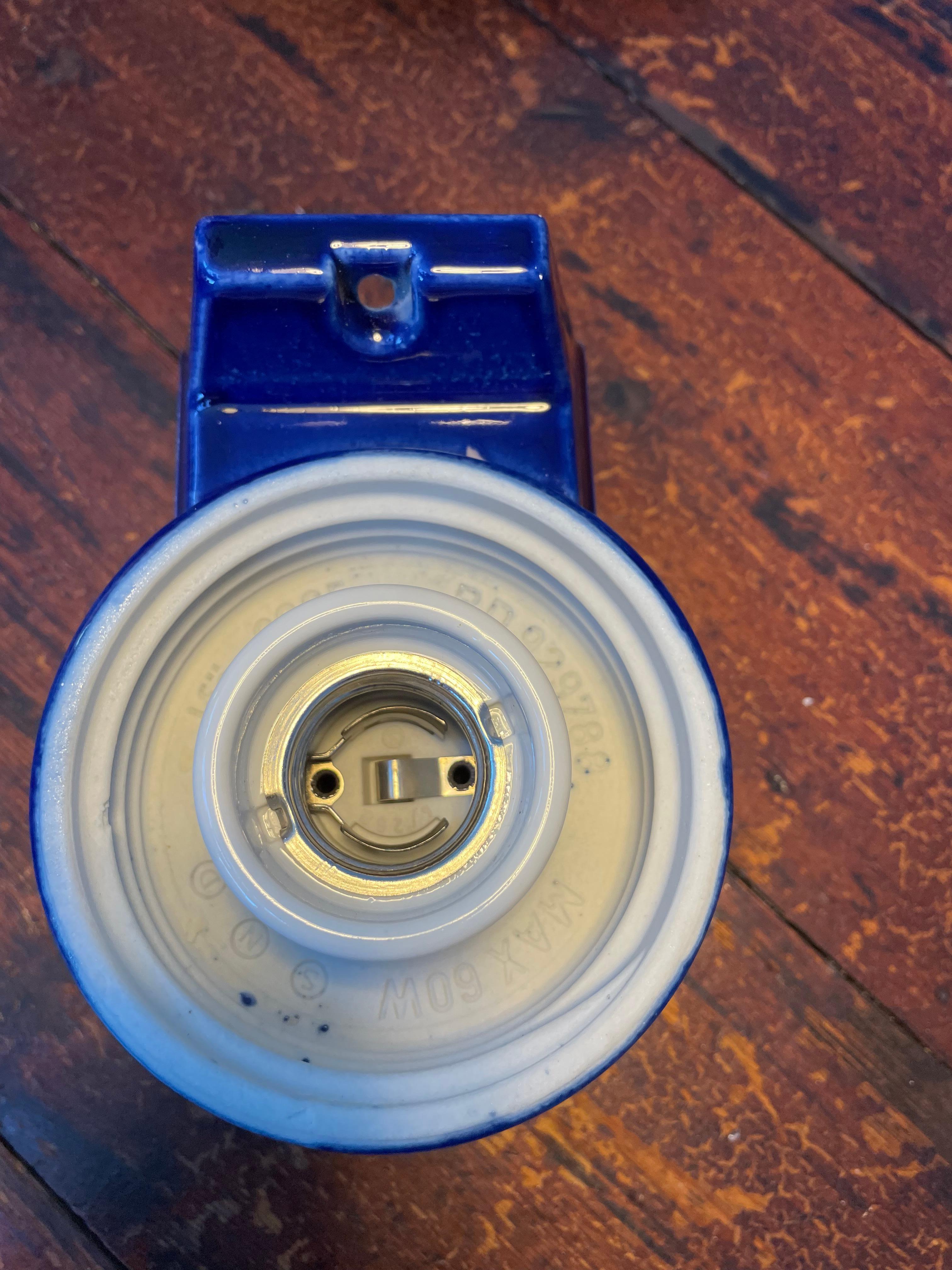 A set Of 3 Vintage Ifö of Sweden Ceramic Bathroom Lamps For Sale 12