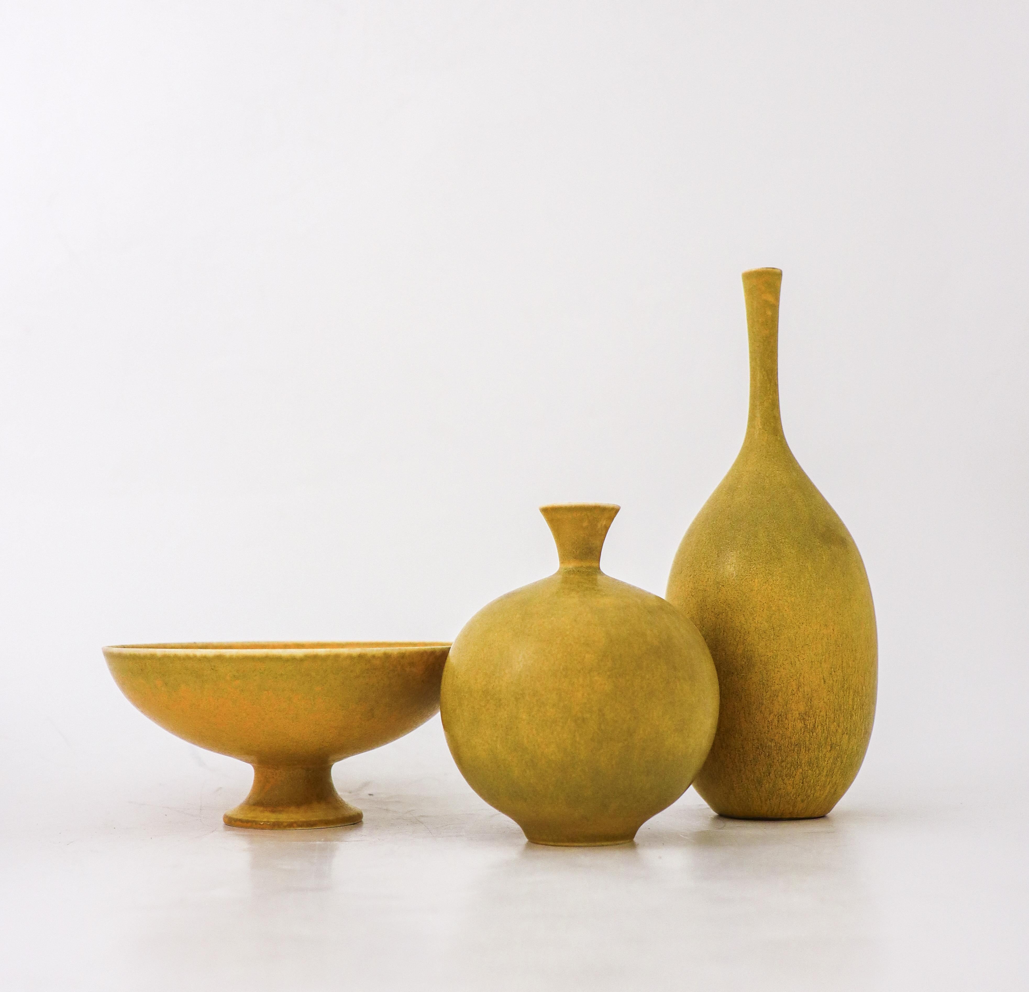 Late 20th Century A set of 3 Yellow Ceramic vases & bowl - Sven Wejsfelt Gustavsberg 1990