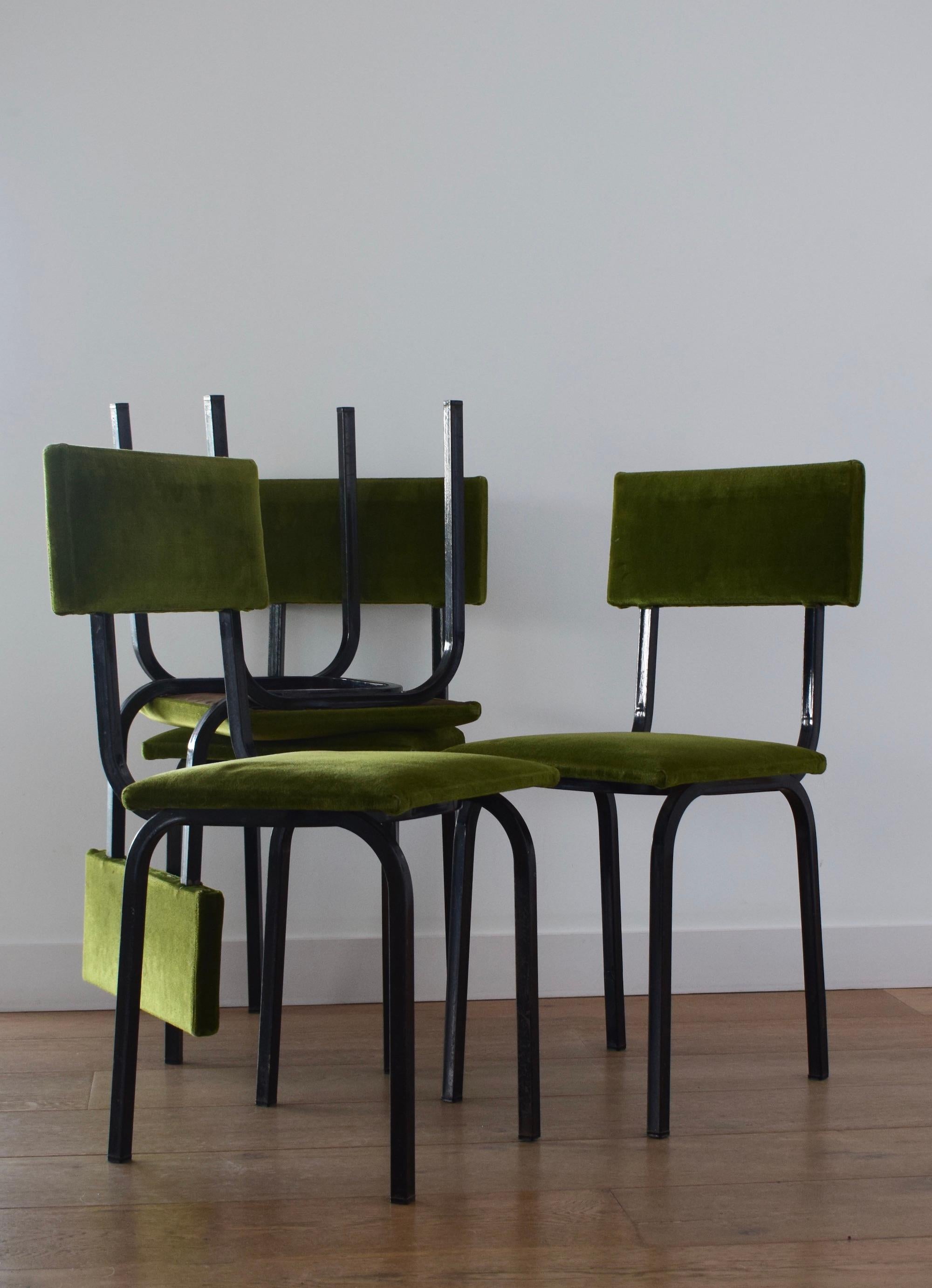 Set of 4 1960s Dining Chairs in Green Velvet with Black Metal Frames 1