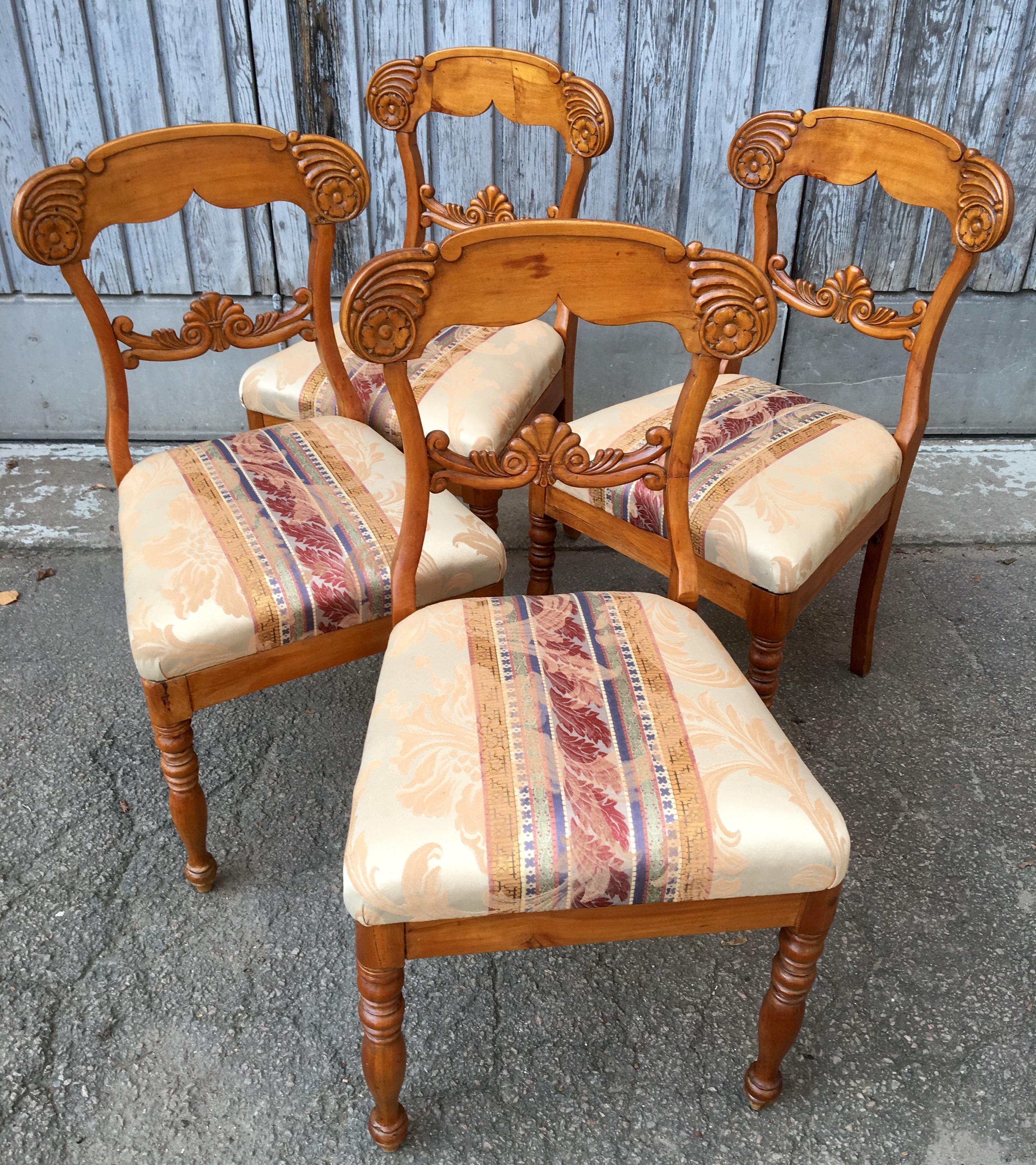 Set Of Four 19th Century Biedermeier Dining Room Chairs, Sweden For Sale 1