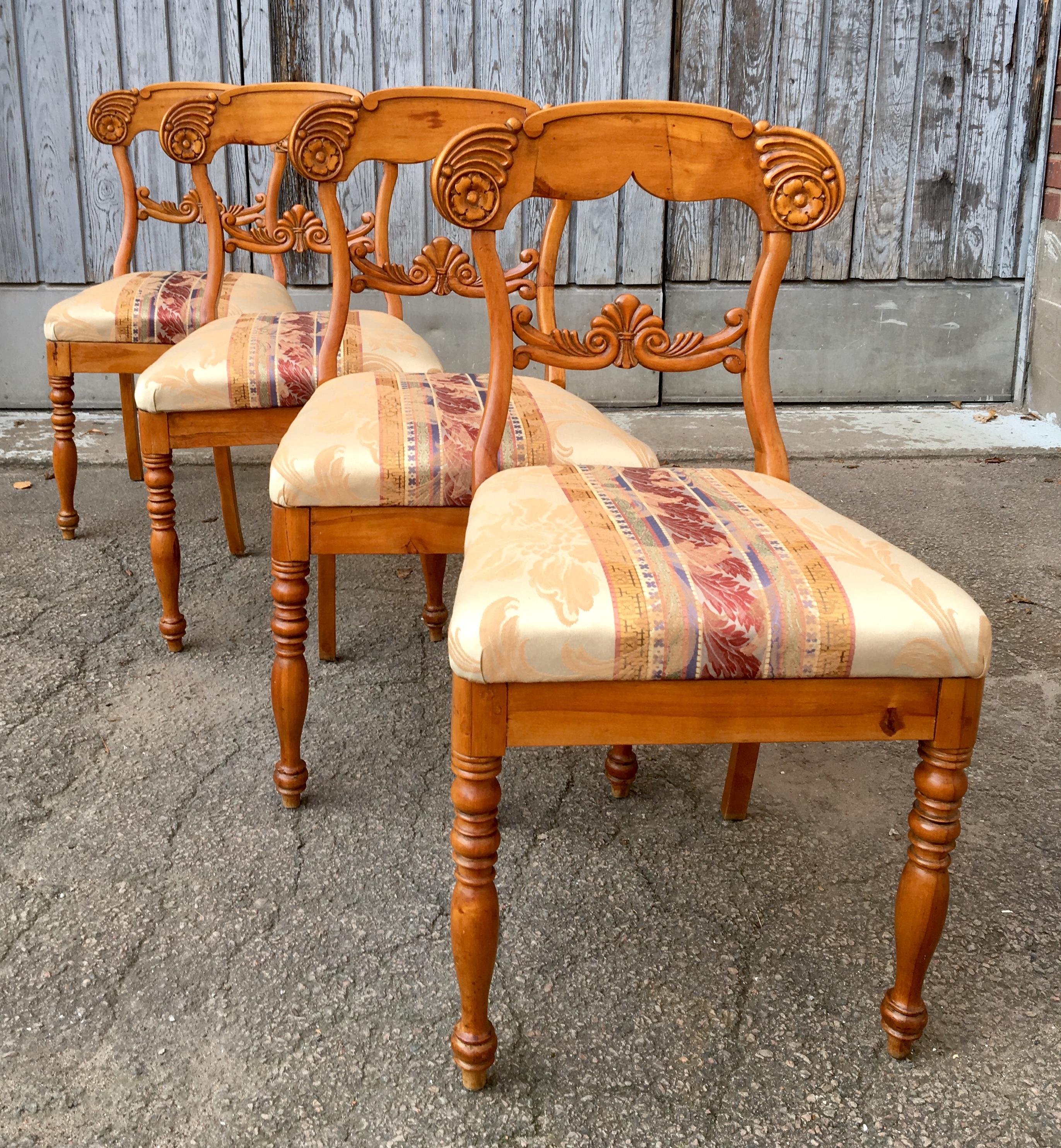 Set Of Four 19th Century Biedermeier Dining Room Chairs, Sweden For Sale 9