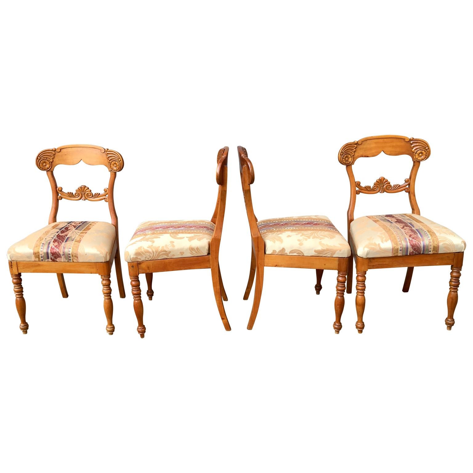 Suédois Ensemble de quatre chaises de salle à manger Biedermeier du 19ème siècle, Suède en vente