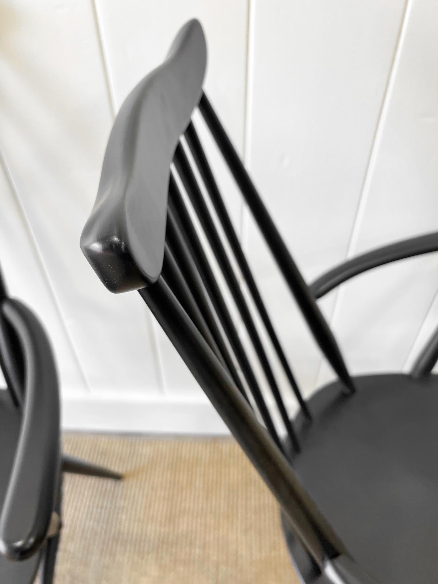 A Set of 4 Black Ercol Chairs For Sale 5