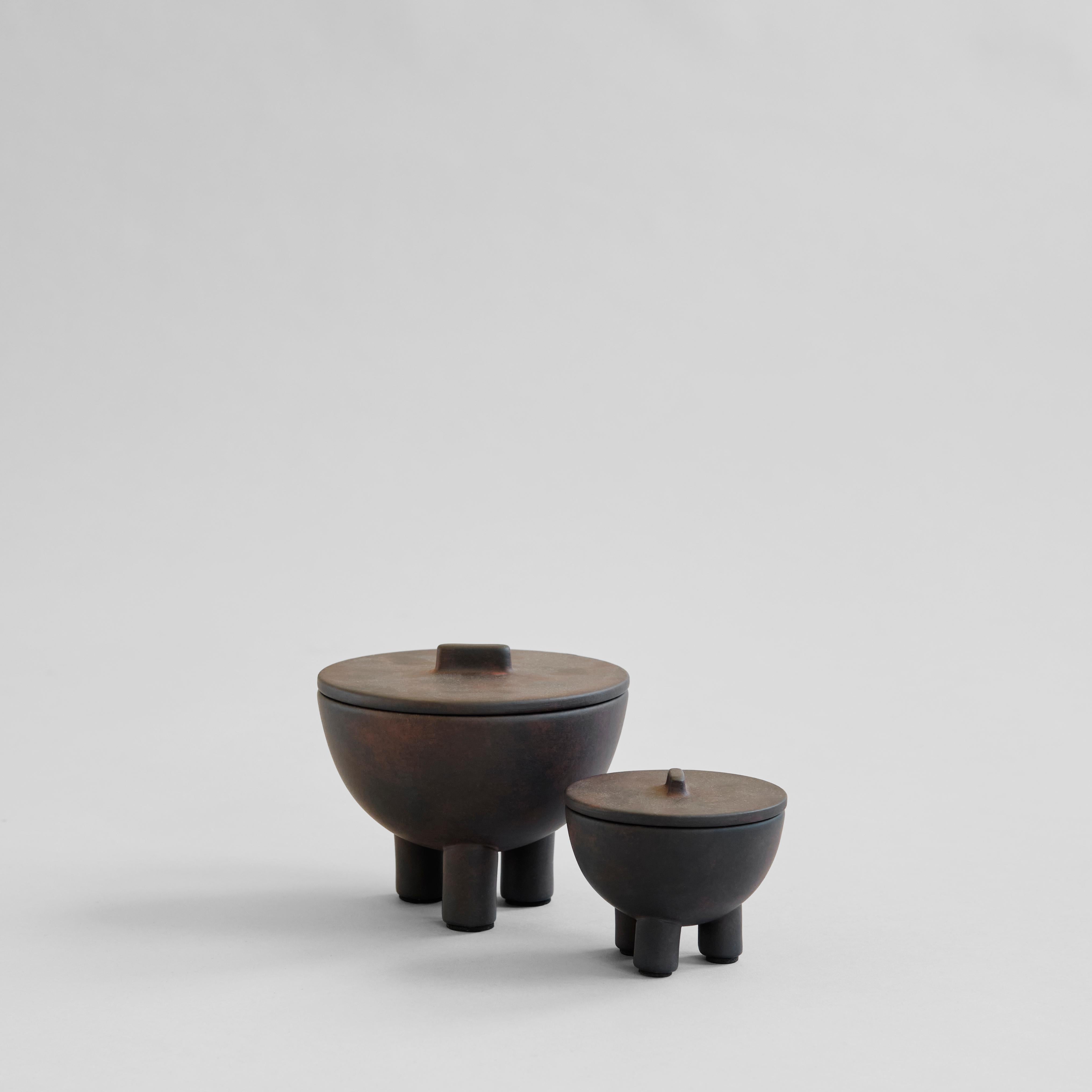 Contemporary Set of 4 Dark Grey Duck Jar Medio by 101 Copenhagen