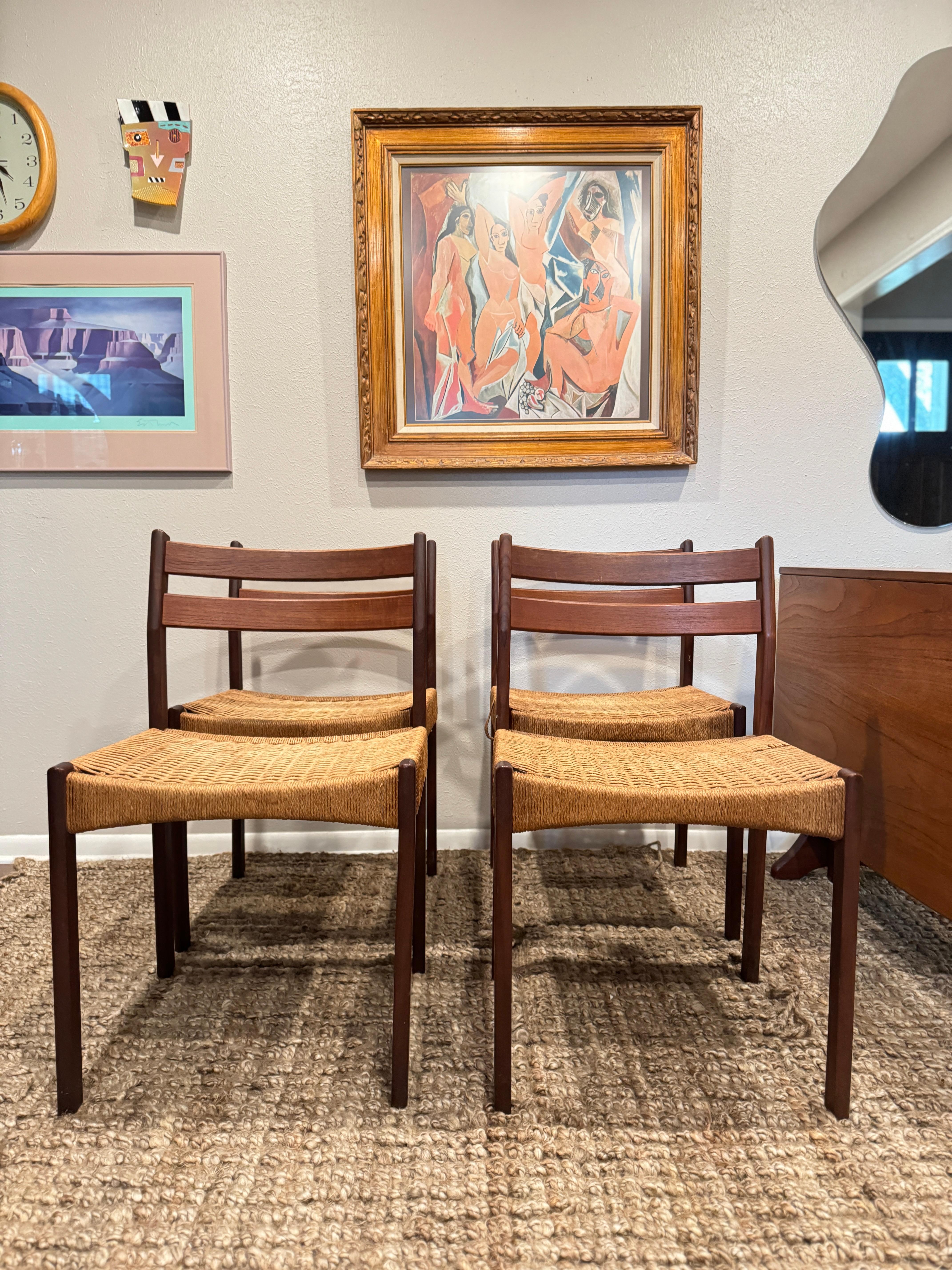 a set of 4 dining chairs designed by Arne Hovmand Olsen, produced by Mogens Kold For Sale 4