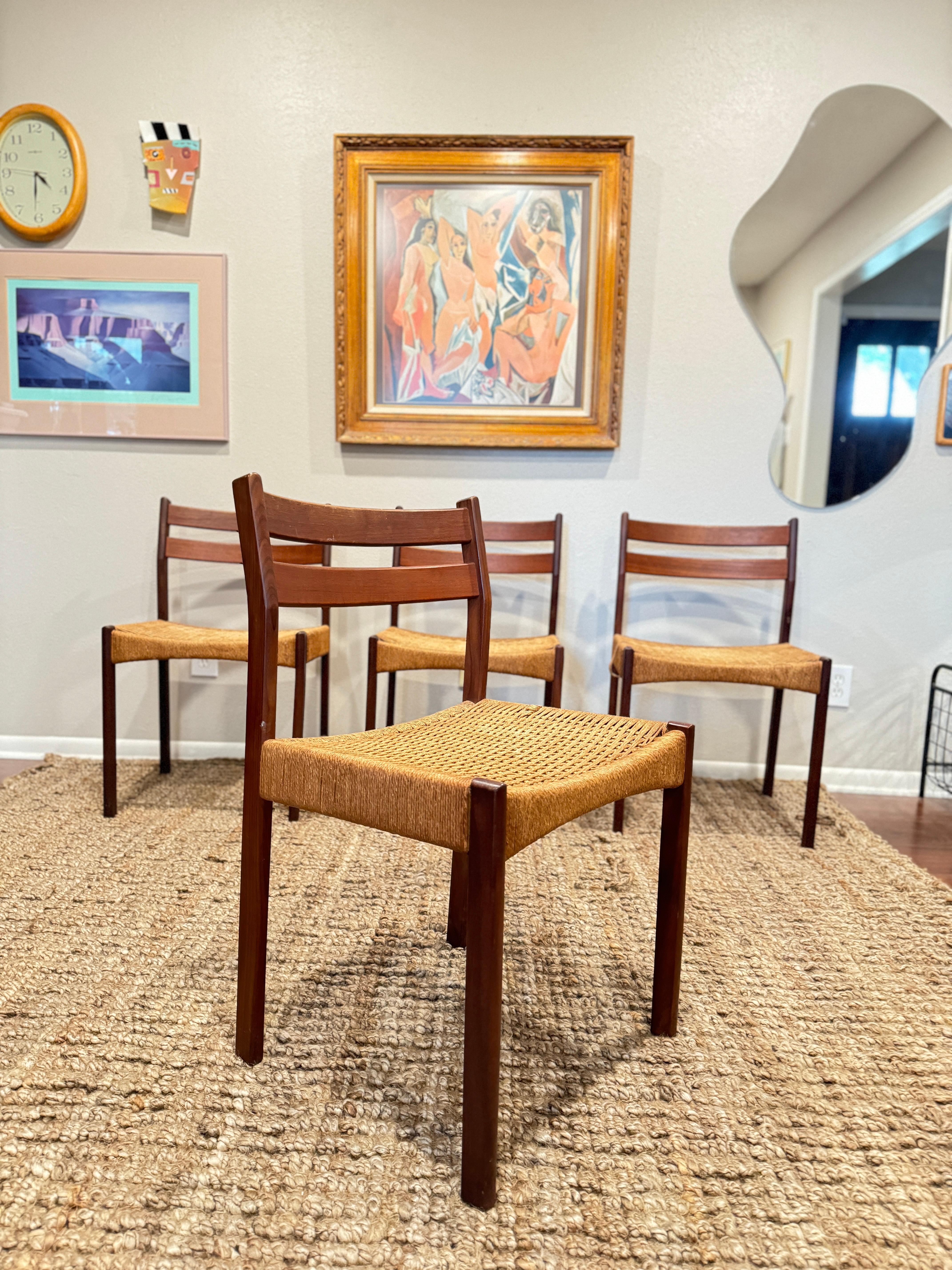 a set of 4 dining chairs designed by Arne Hovmand Olsen, produced by Mogens Kold For Sale 6