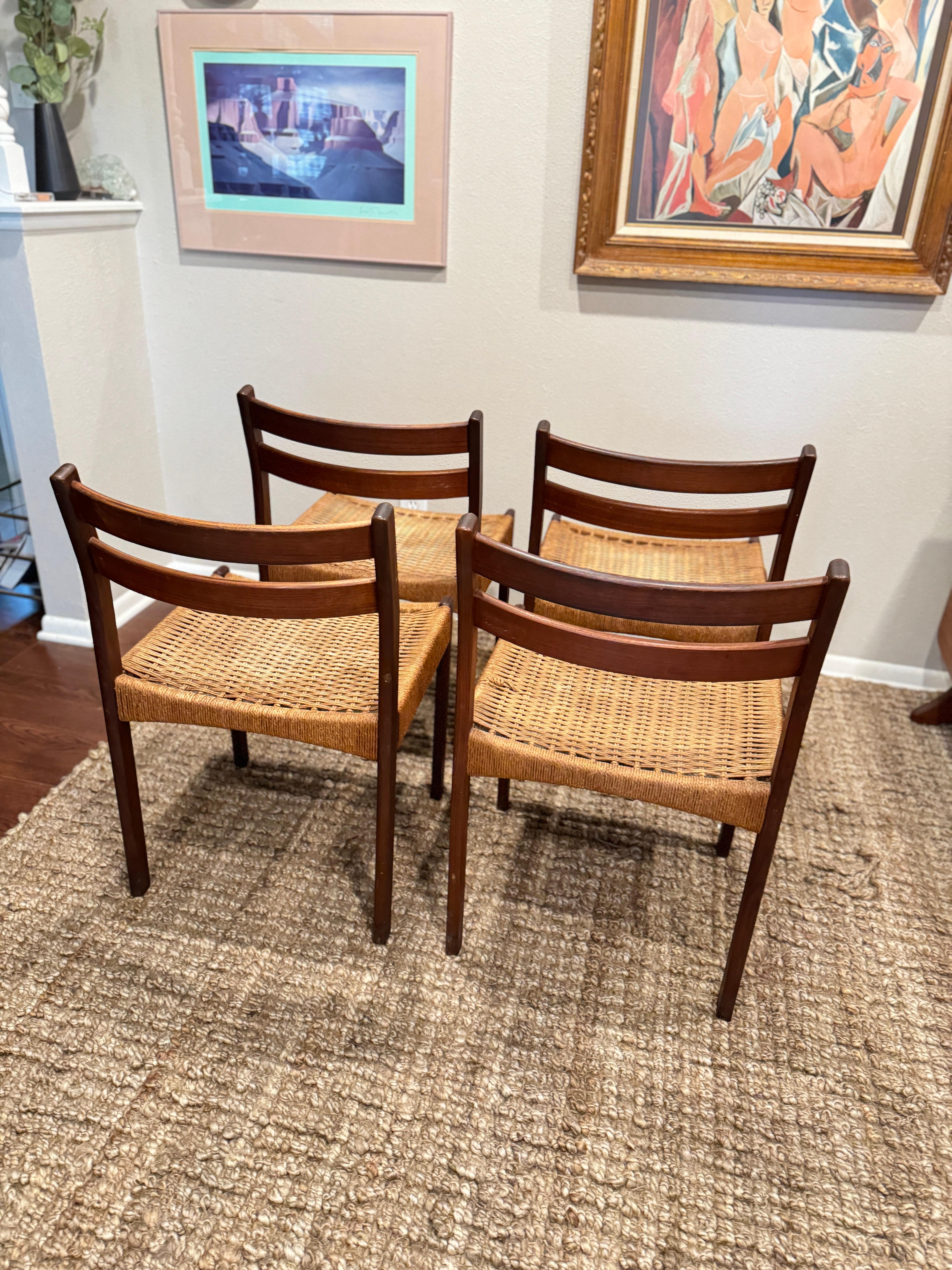 Rope a set of 4 dining chairs designed by Arne Hovmand Olsen, produced by Mogens Kold For Sale