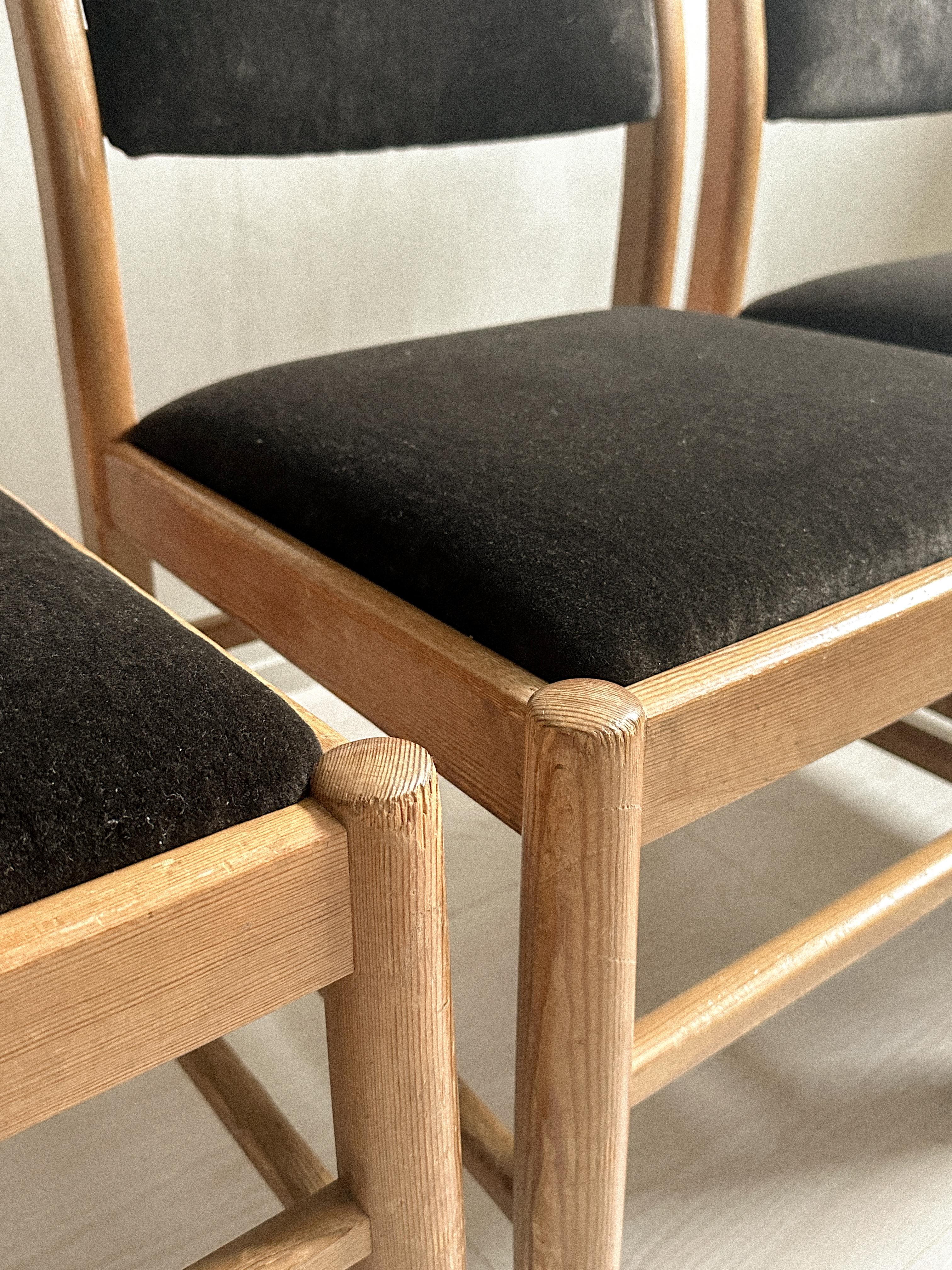 A Set of 4 Dining Chairs, Pine and Wool Velour, Scandinavia, c. 1960s  For Sale 2