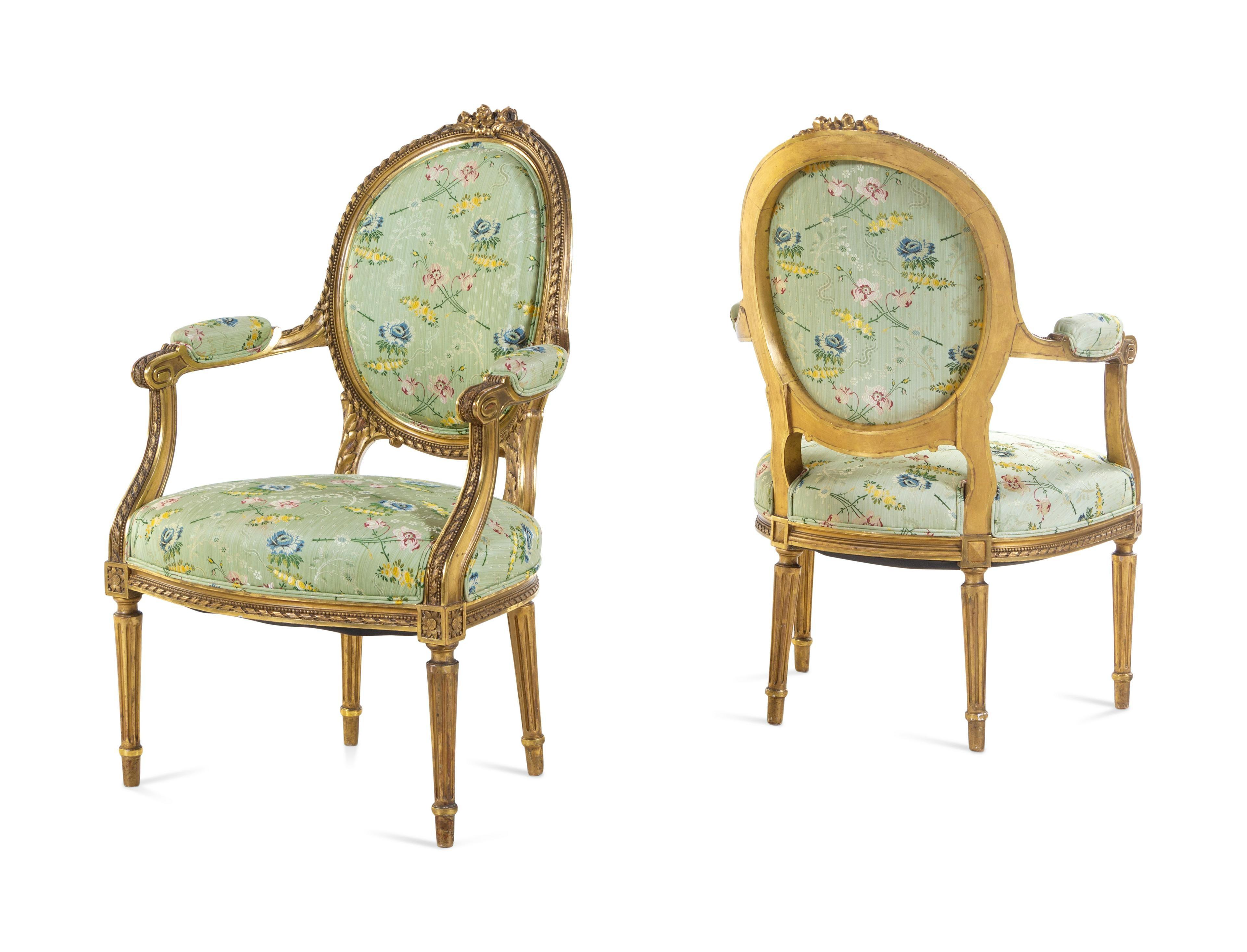 Set of 4 Early 19th Century French Louis XVI Giltwood Oval Back Armchairs 1