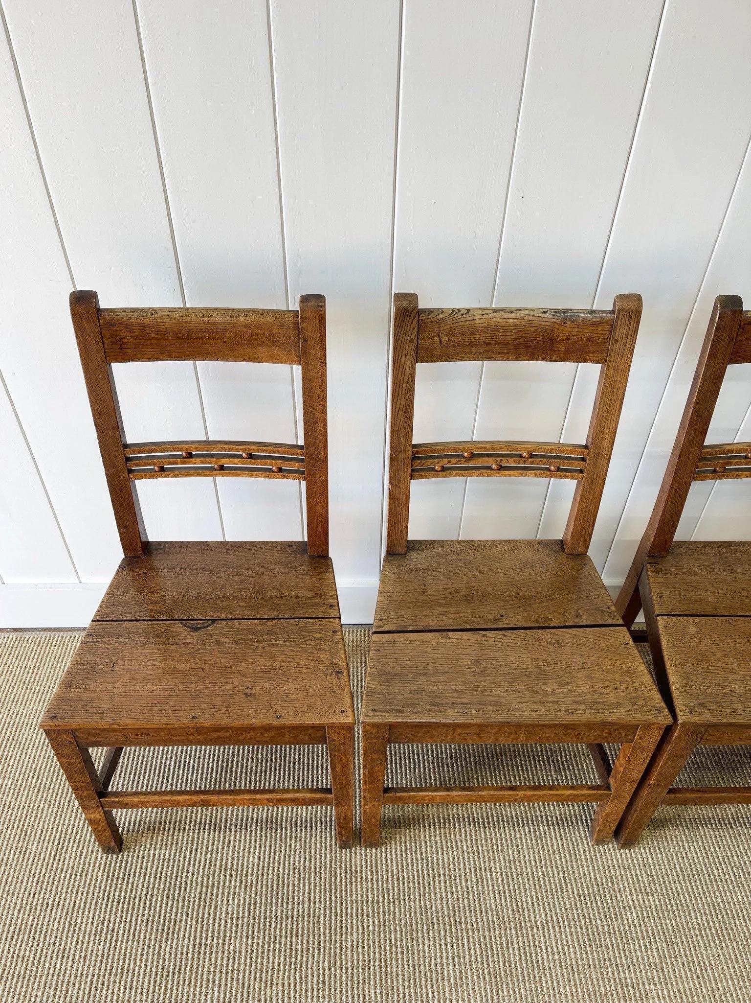 British A Set of 4 English Oak and Elm Georgian Chairs c1800 For Sale