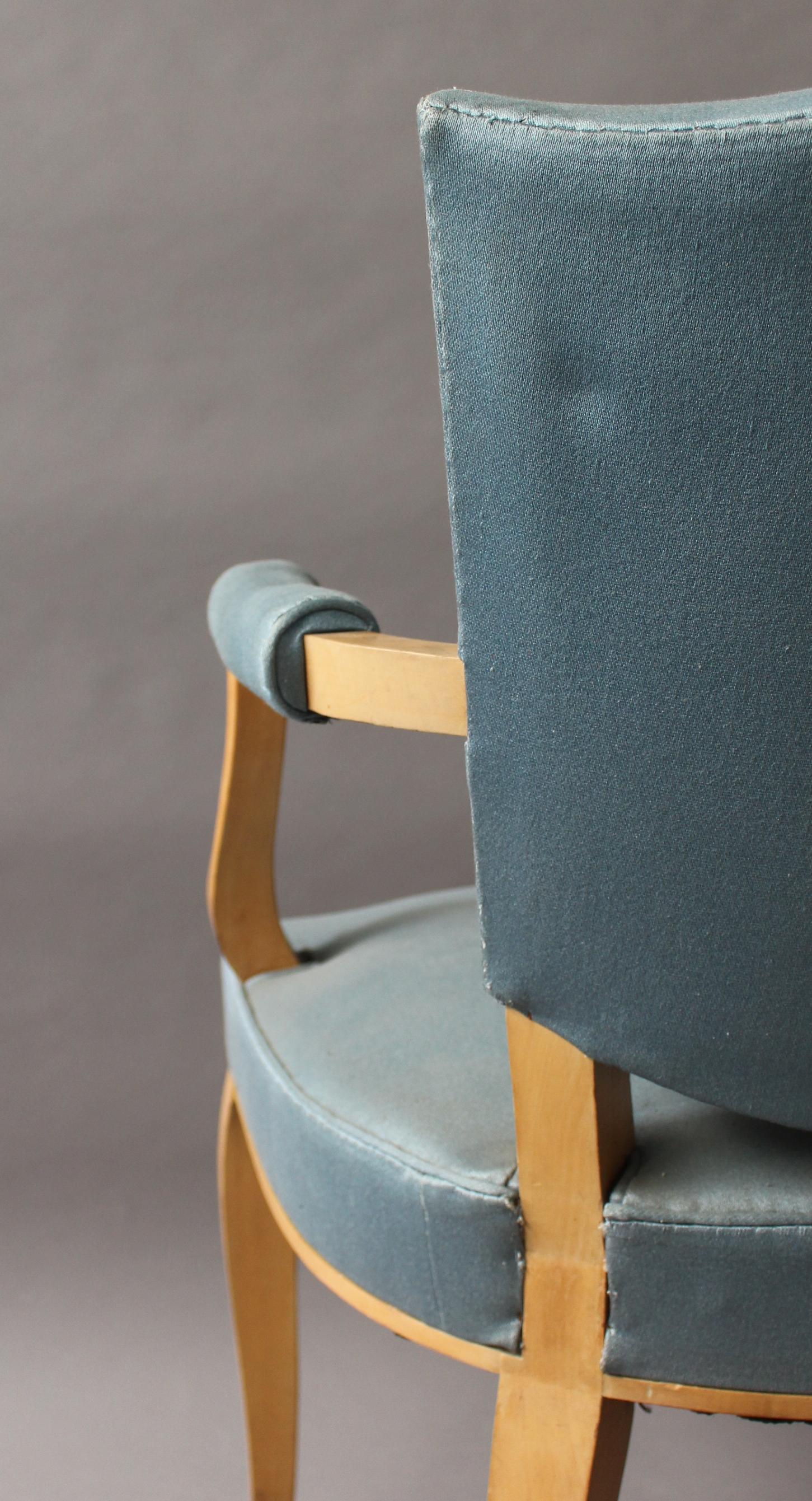 Un set di 4 poltrone in sicomoro Art Déco francese di pregio in vendita 1