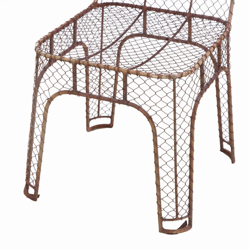 Tissage Un ensemble de 4 chaises d'appoint en fer français, C. C. 1980. en vente