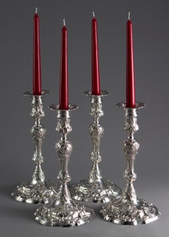 Ensemble de 4 chandeliers en argent moulé de George II:: Londres 1753 par John Cafe