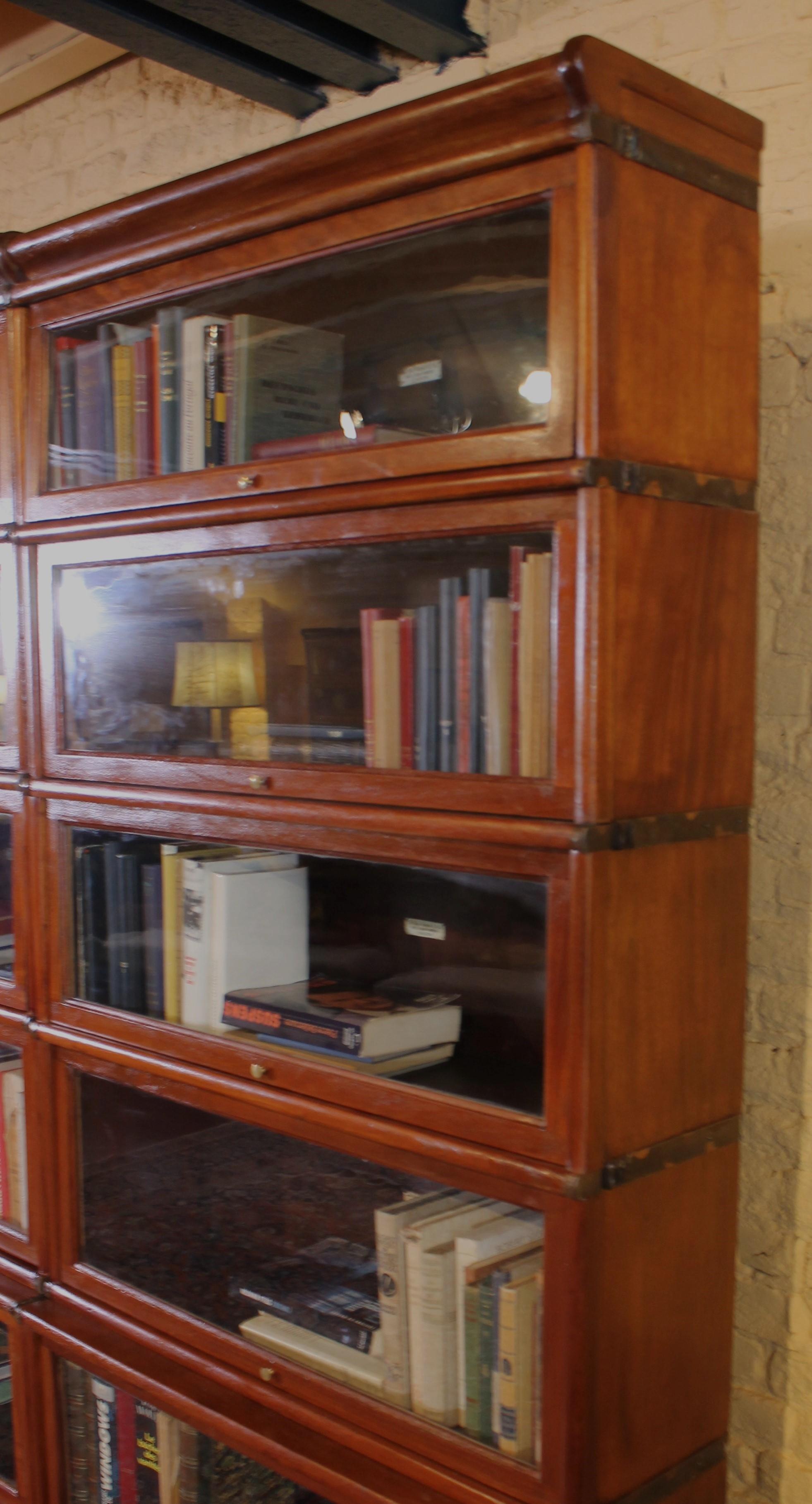 A Set Of 4 Globe Wernicke Bookcases In Mahogany-19th Century For Sale 5
