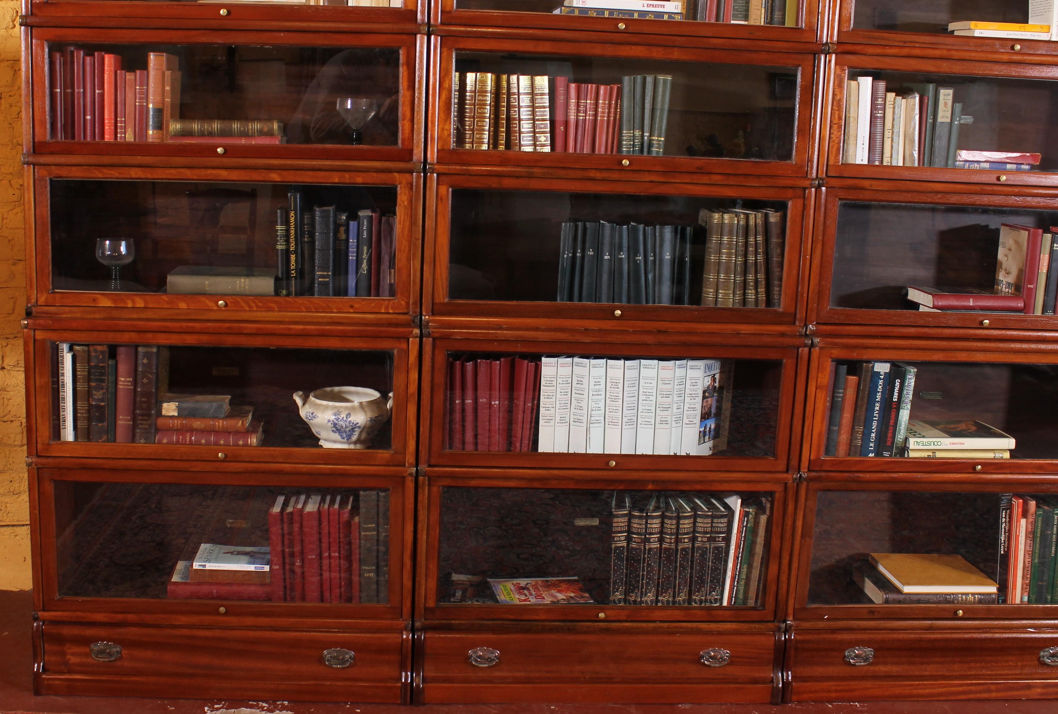 British A Set Of 4 Globe Wernicke Bookcases In Mahogany-19th Century For Sale