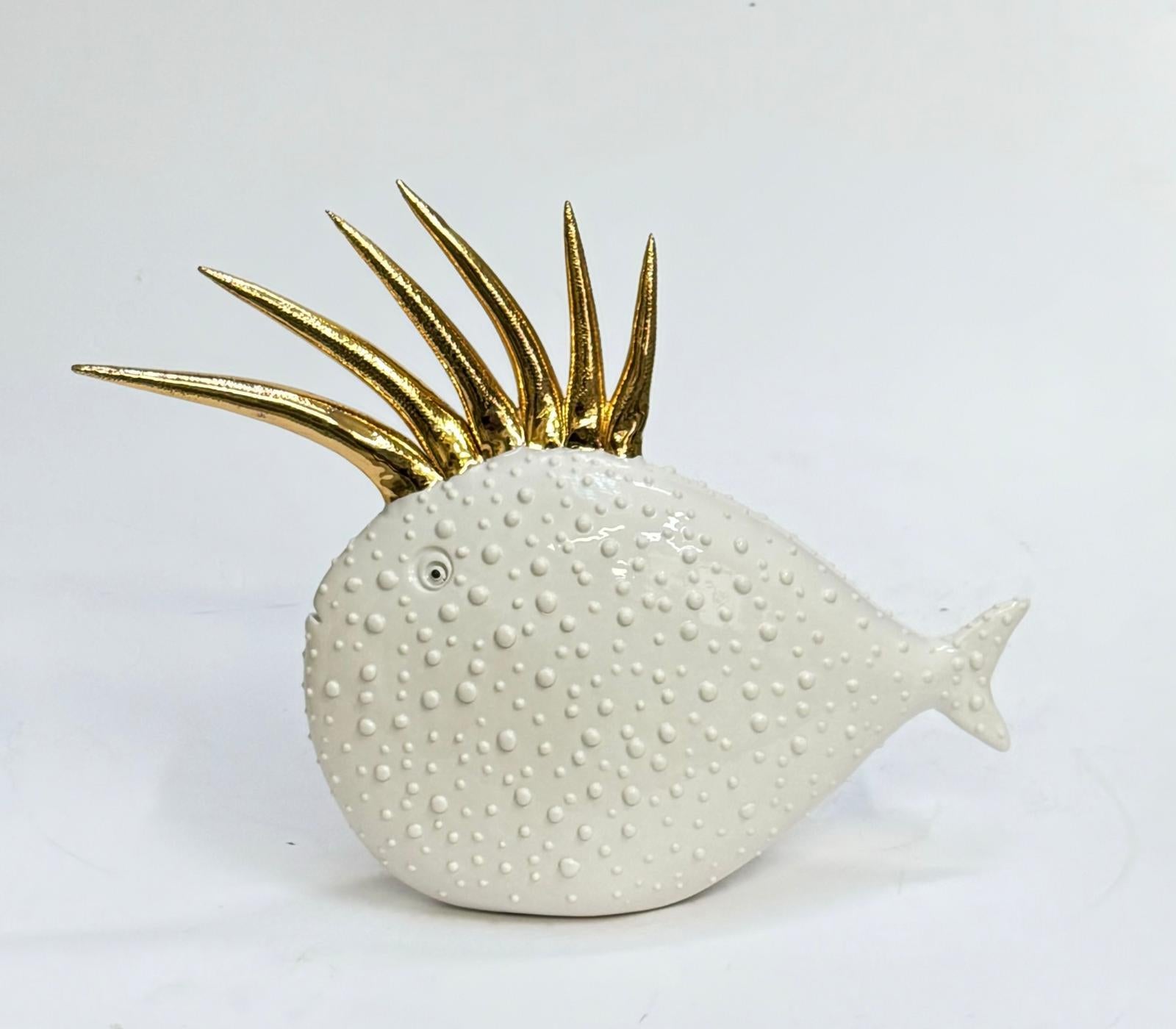 Fatto a mano Un set di 4 pesci d'oro fatti a mano in Italia, in ceramica. Scegli quelli o cambia colore! in vendita