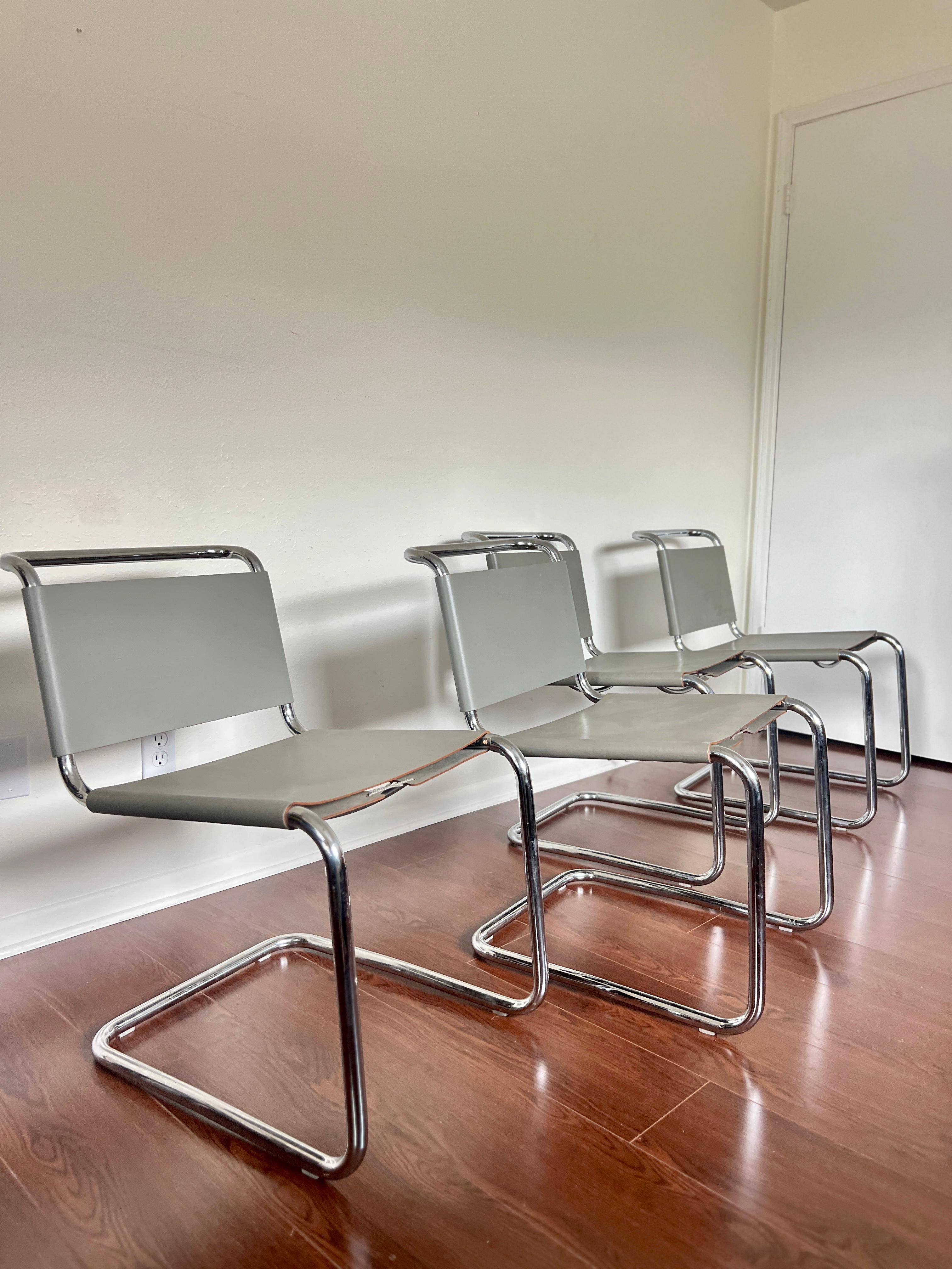 Bauhaus Set of 4 Gray Leather Spoleto B33 Chairs by Marcel Breuer for Knoll For Sale