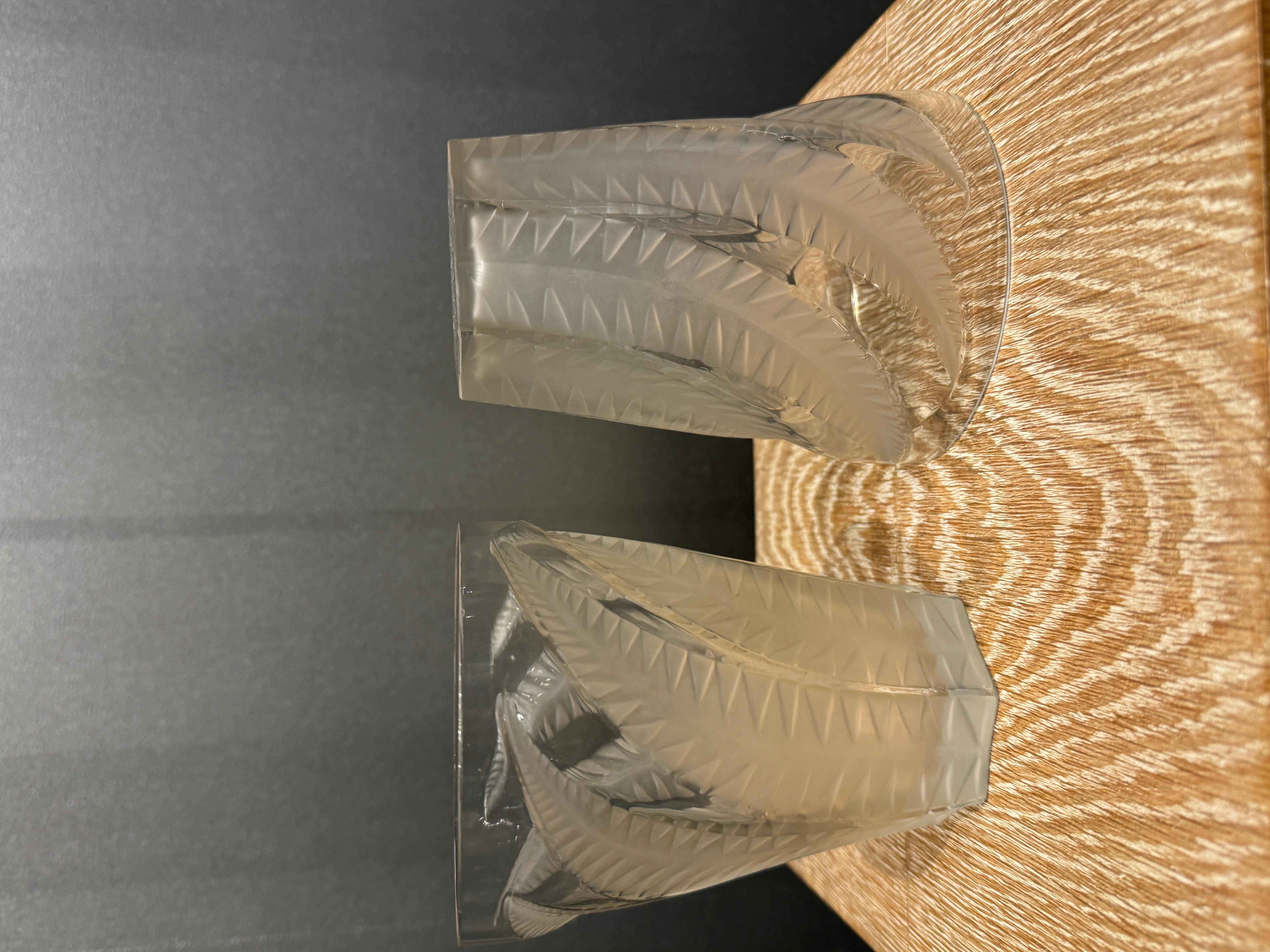 Molded A set of 4 Hespérides Glasees by R.Lalique