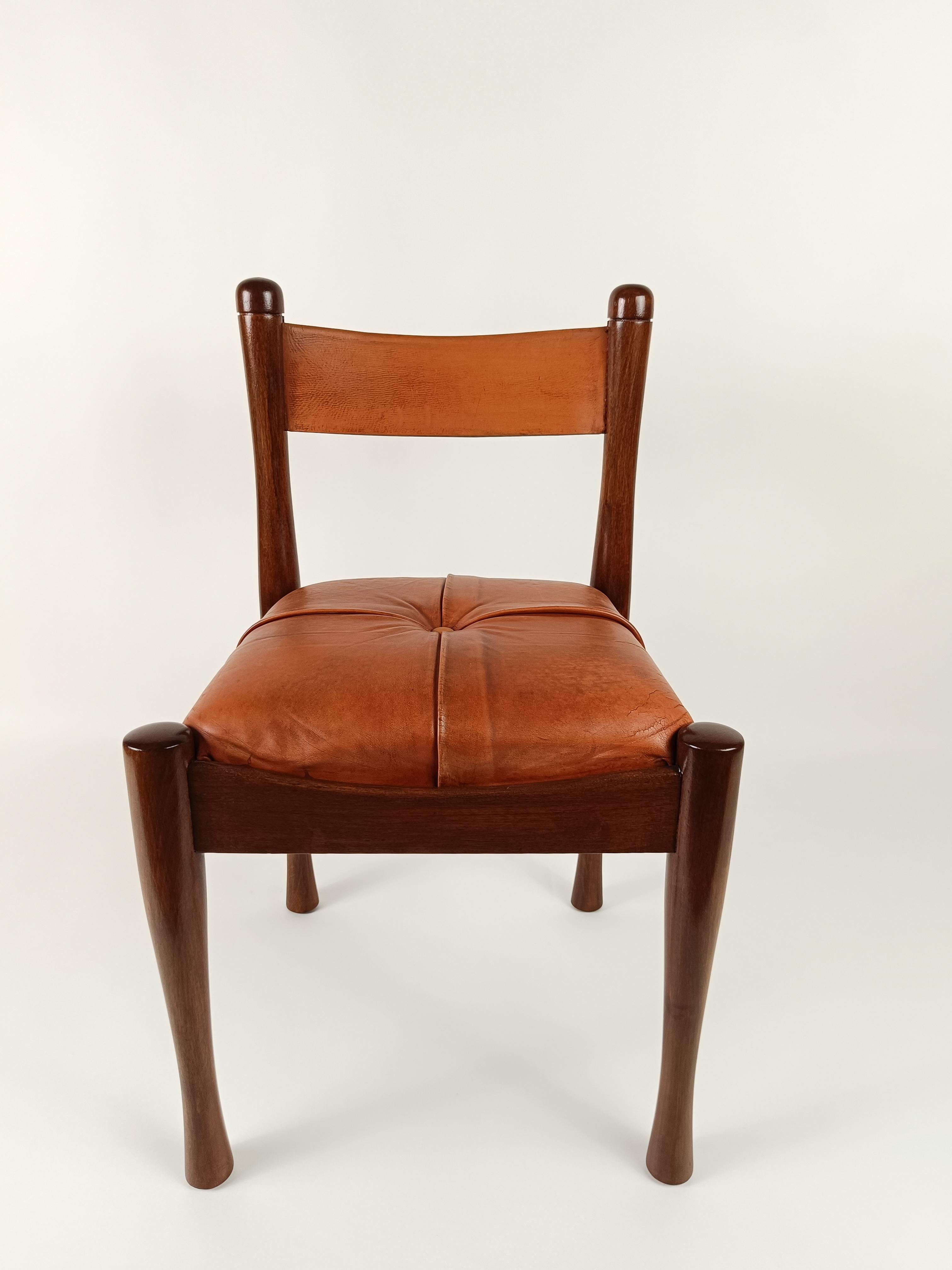 A set of 4 Italian Chairs in Wood and Cognac Leather by S. Coppola for Bernini  For Sale 7