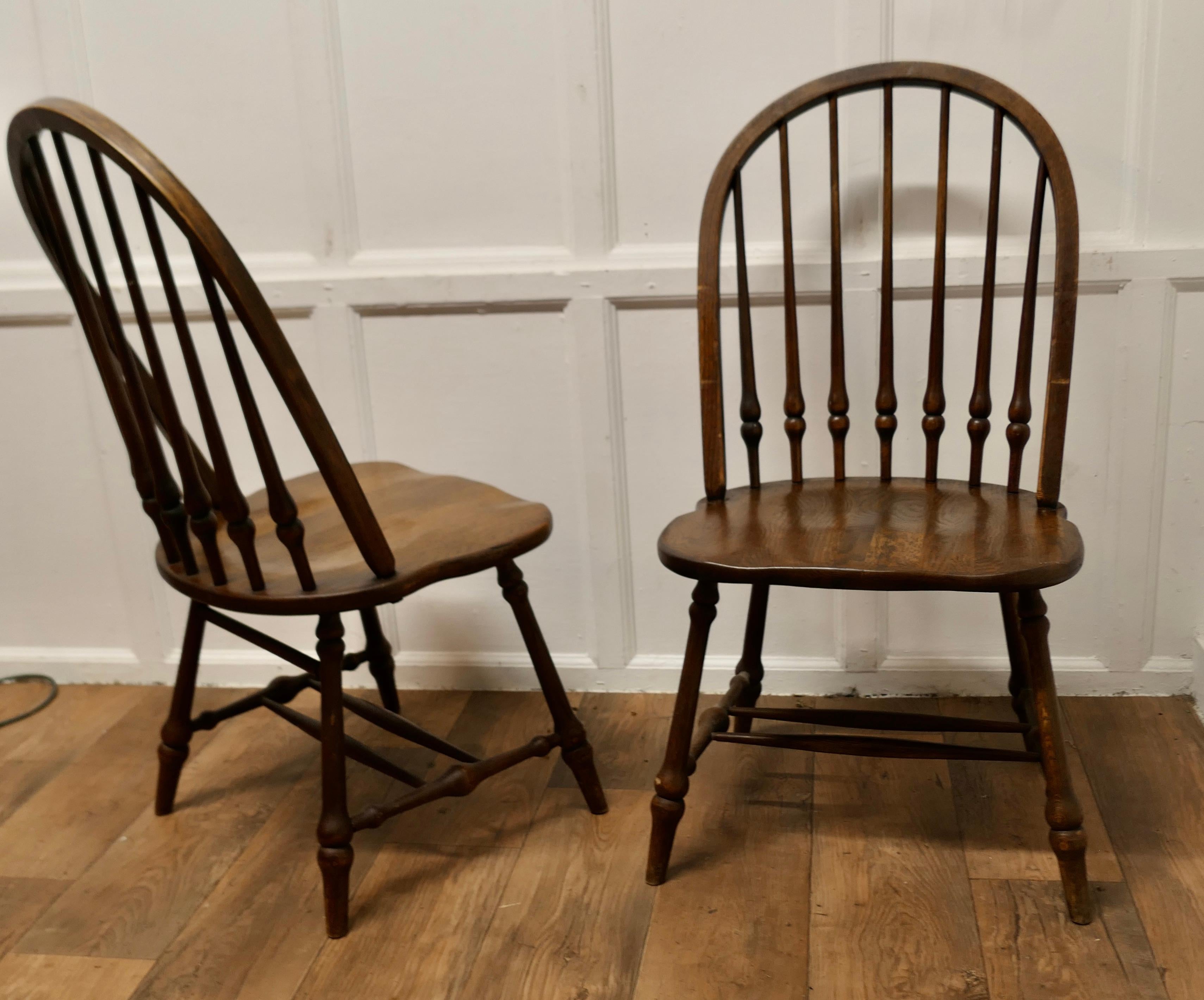 A Set of 4 Large Elm Windsor Country Dining Chairs     1