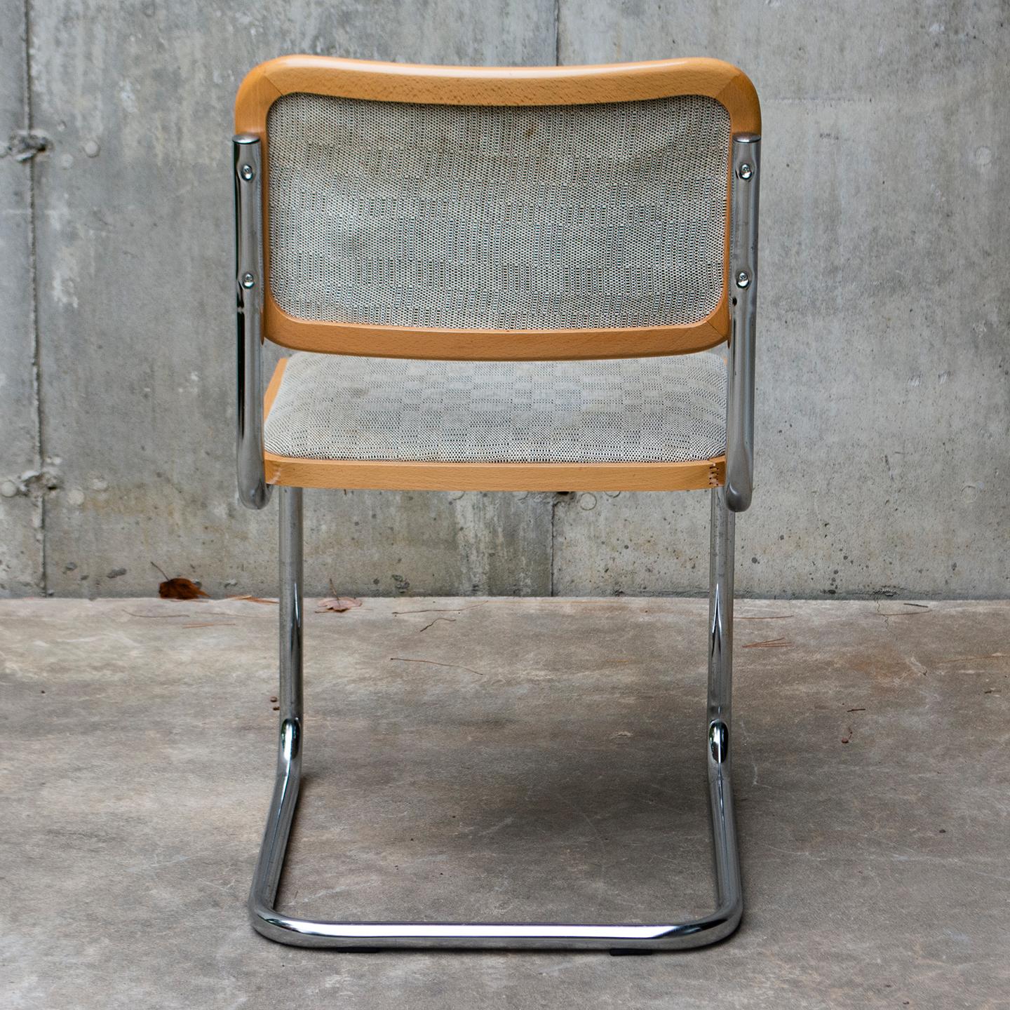Mid-Century Modern A set of 4 Marcel Breuer Cesca Chairs For Sale