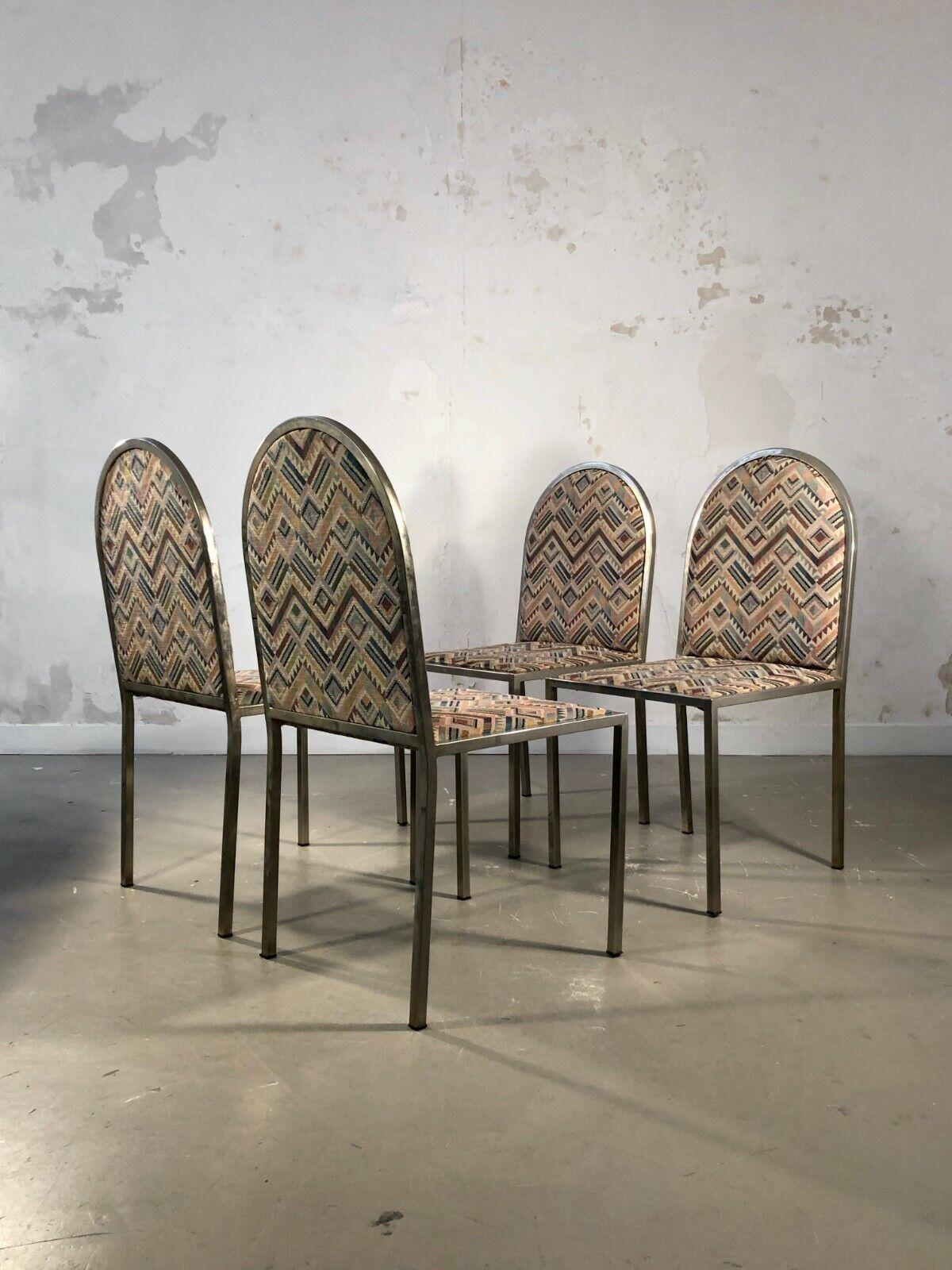 A set of 4 Post-Modernist chairs, Memphis, Bauhaus, metal structures with square section and rounded backs, seats in superb and comfortable fabrics with Bauhaus-inspired geometric patterns, attributed to Willy Rizzo, France