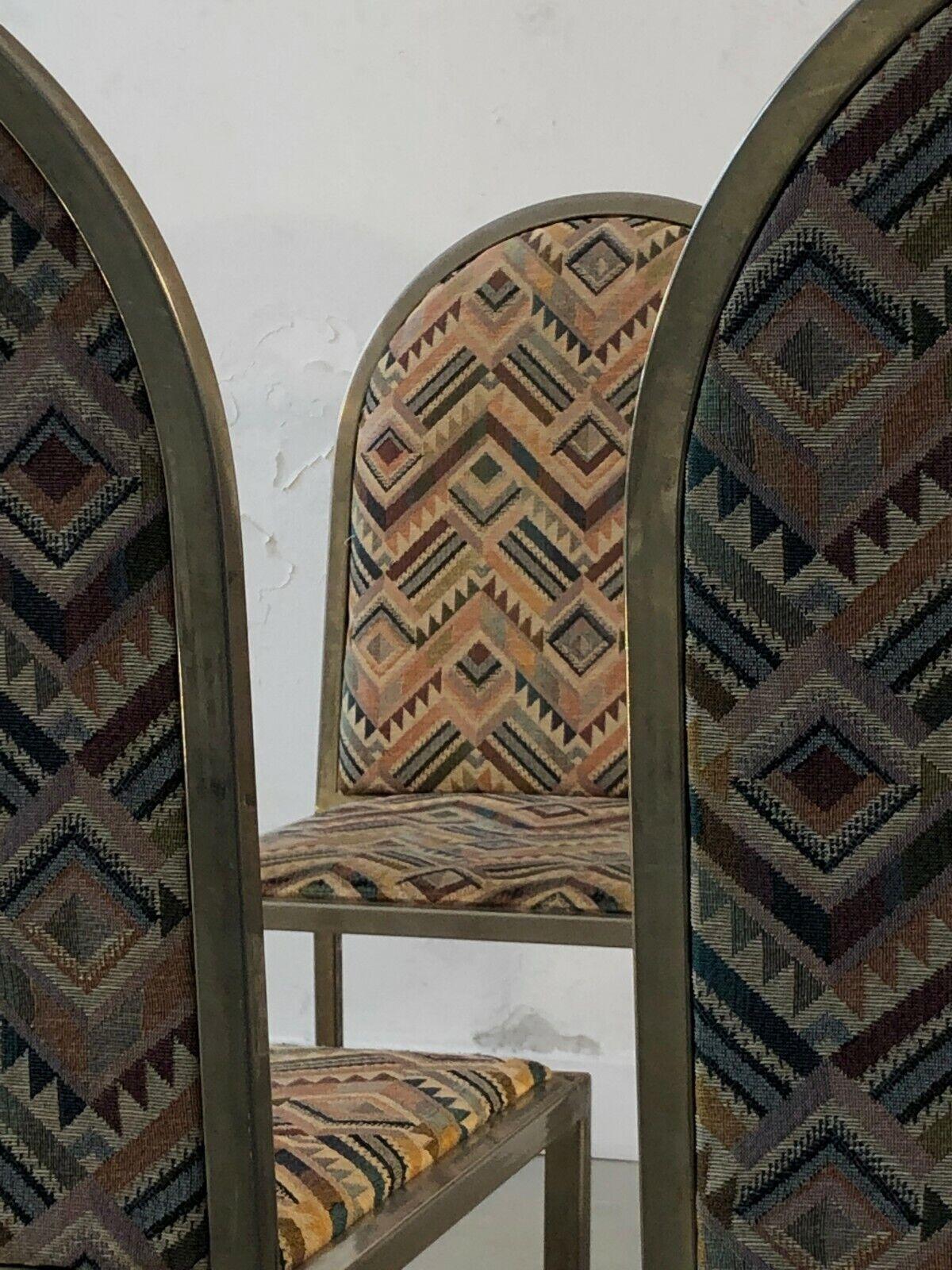Postmoderne Ensemble de 4 chaises MEMPHIS POST-MODERN, Italie 1980 en vente