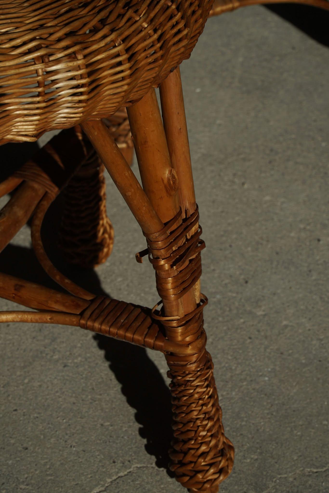 A set of 4 Scandinavian Vintage Stools in Rattan, in Style of Tony Paul, 1960s For Sale 7