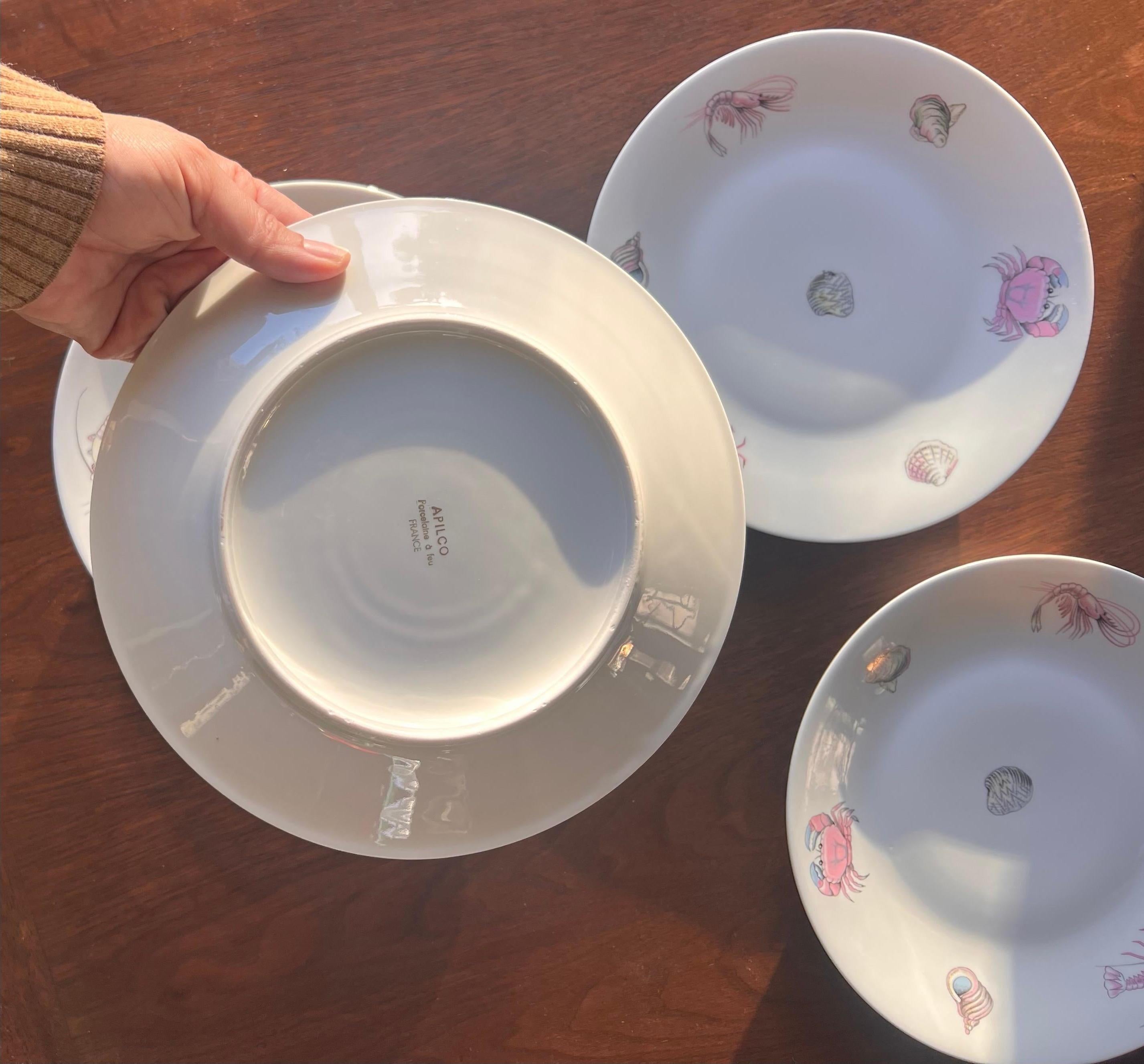 Ensemble de 4 assiettes en porcelaine française sur le thème de la mer par Apilco, 20e siècle Bon état - En vente à View Park, CA