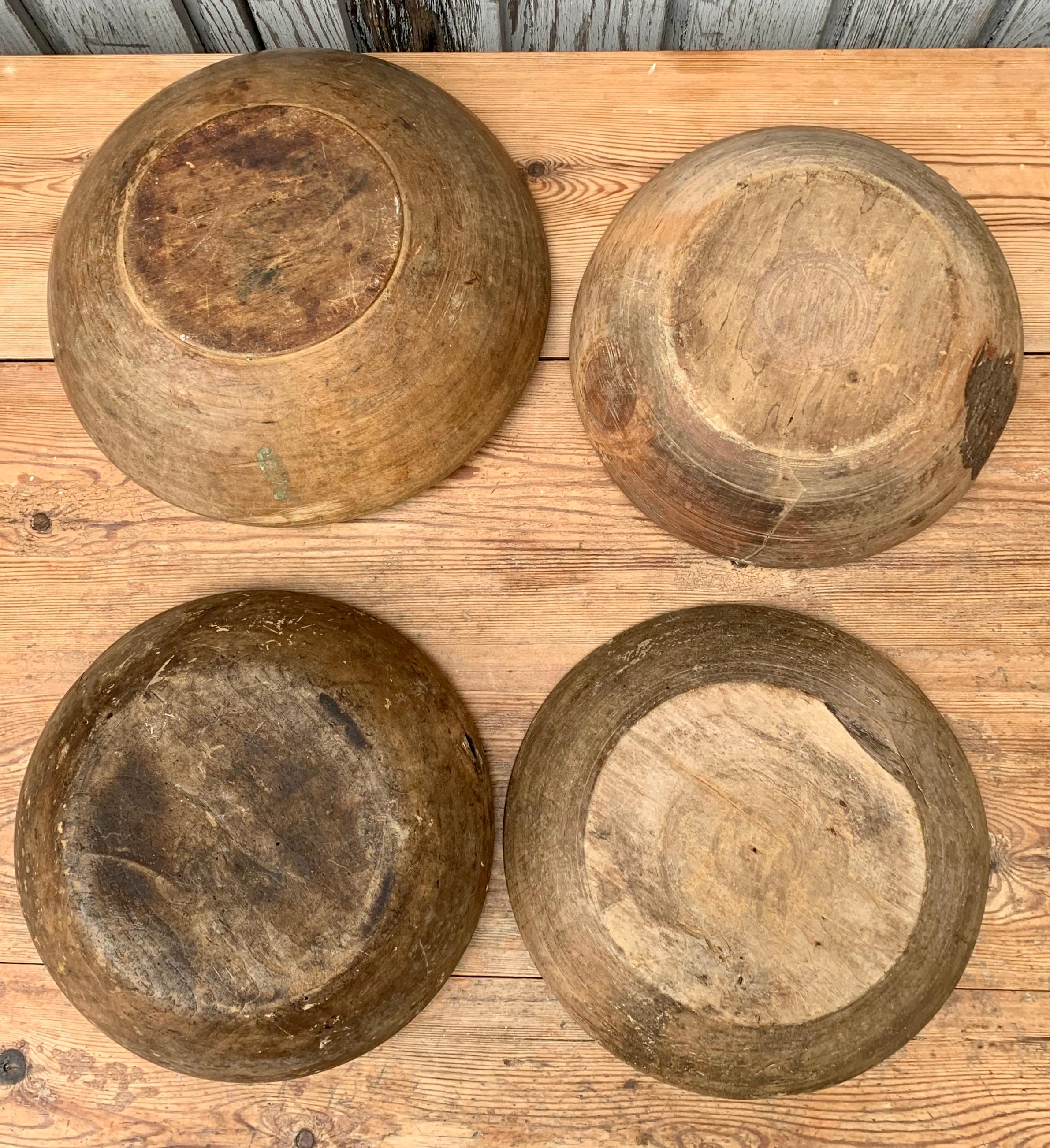 Set of 4 Swedish 19th Century Wooden Folk Art Bowls 2