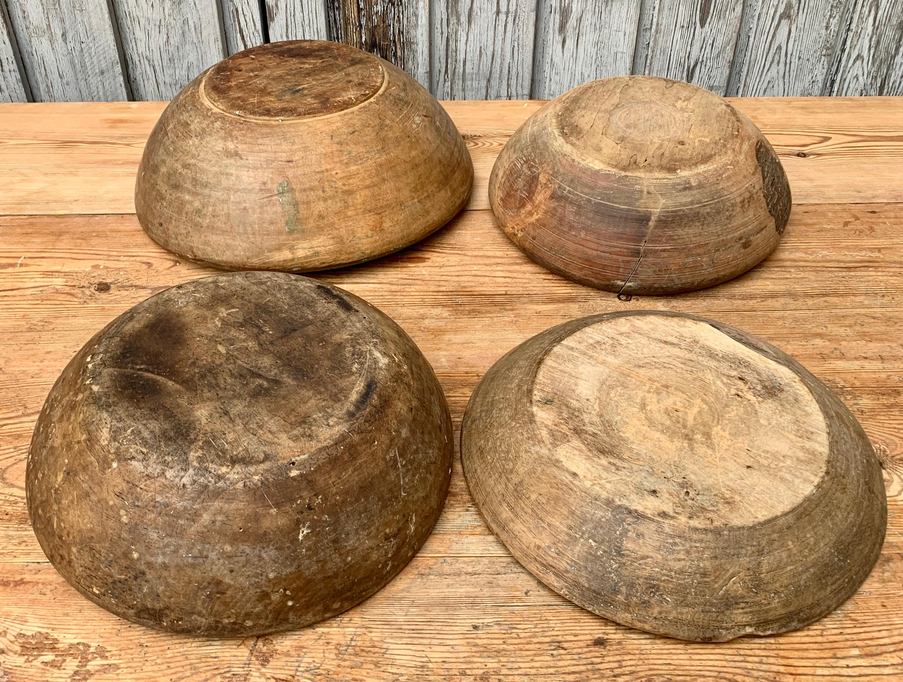Set of 4 Swedish 19th Century Wooden Folk Art Bowls 3