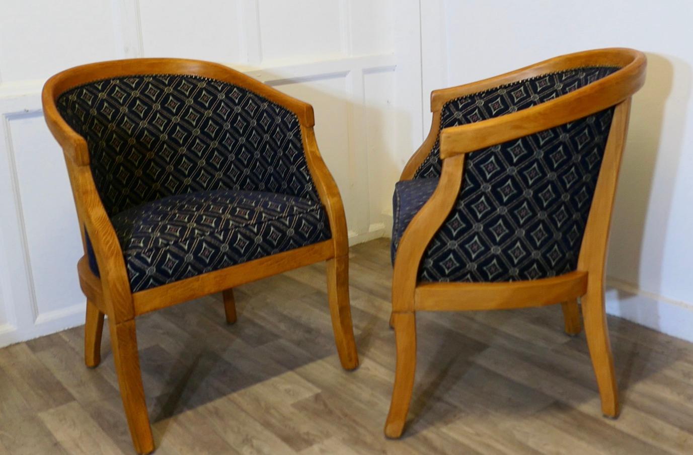A Set of 4 Upholstered Tub Chairs For Sale 3