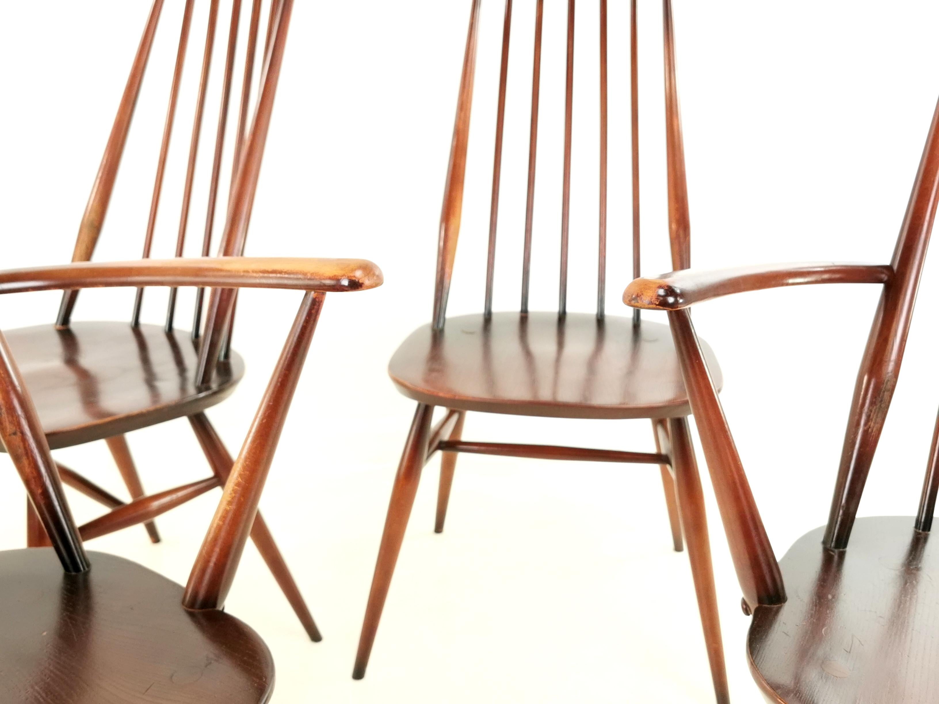 Ercol dining chairs

A set of four high back Goldsmiths chairs including two carvers. Superb conker brown color, with very good patina.

Designed by Lucian Ercolani. 

High quality chairs and made with elm and beechwood,

circa 1960s.