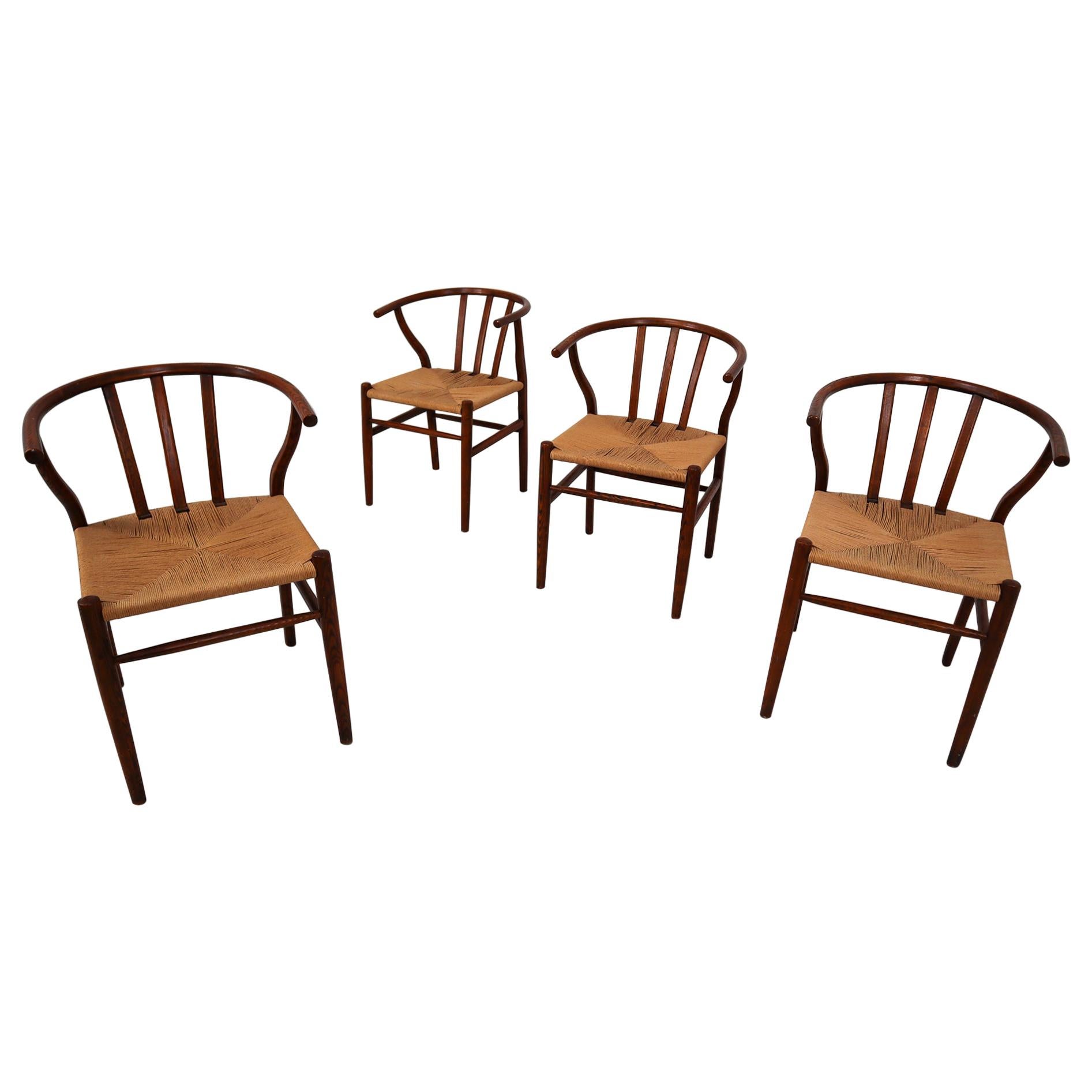 Set of 4 'Wishbone' Chairs in Oak, Hans J. Wegner