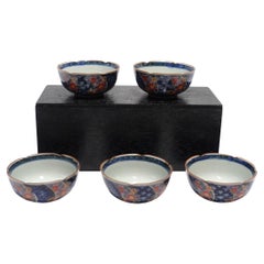 A Set of 5 Japanese Aritayaki Imari bowls, marked on the Bottom