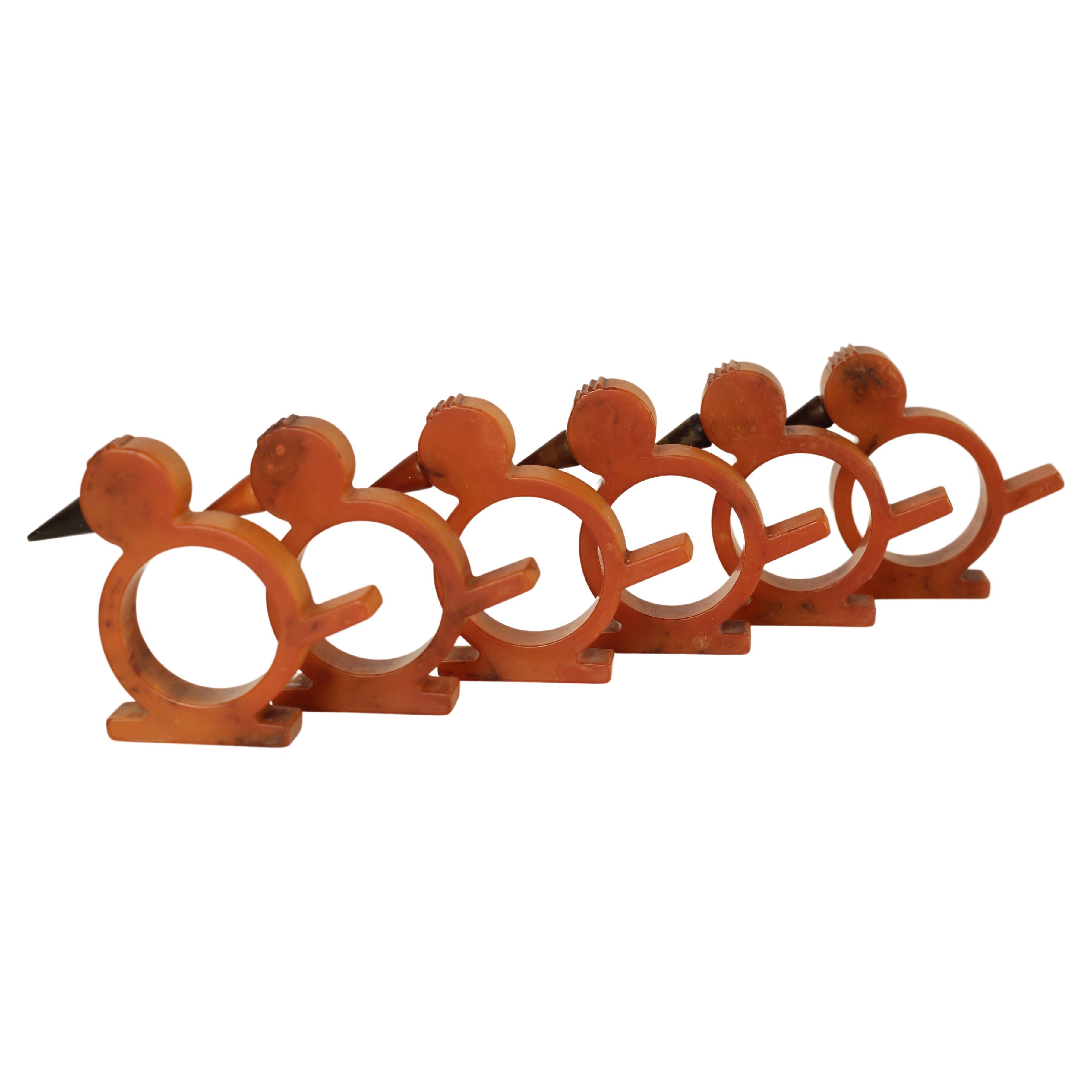 Set of 6 Art Deco Bakelite Napkin Rings Shaped as Stylised Birds For Sale