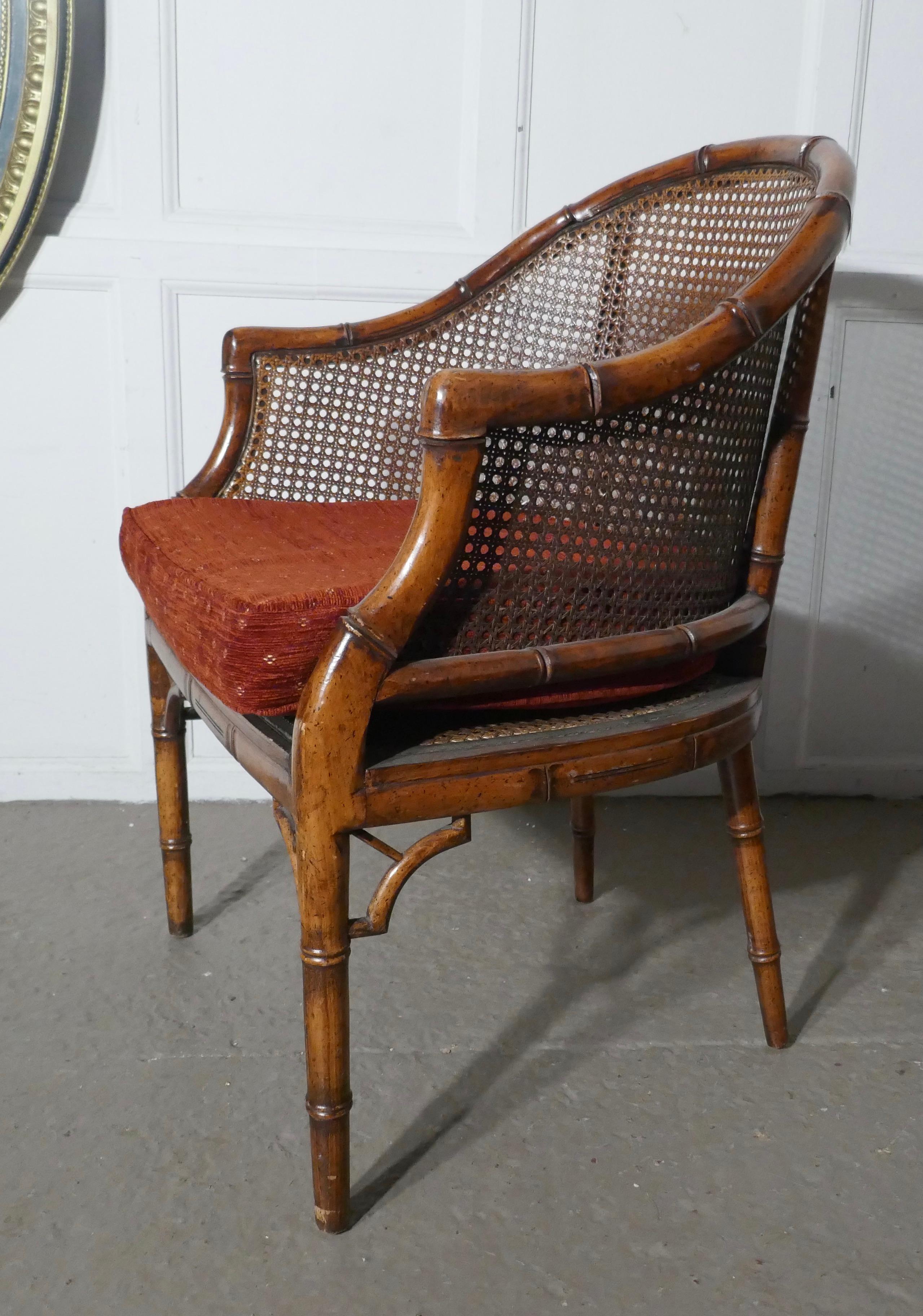 Set of 6 Art Deco Golden Simulated Bamboo Dining Chairs In Good Condition In Chillerton, Isle of Wight