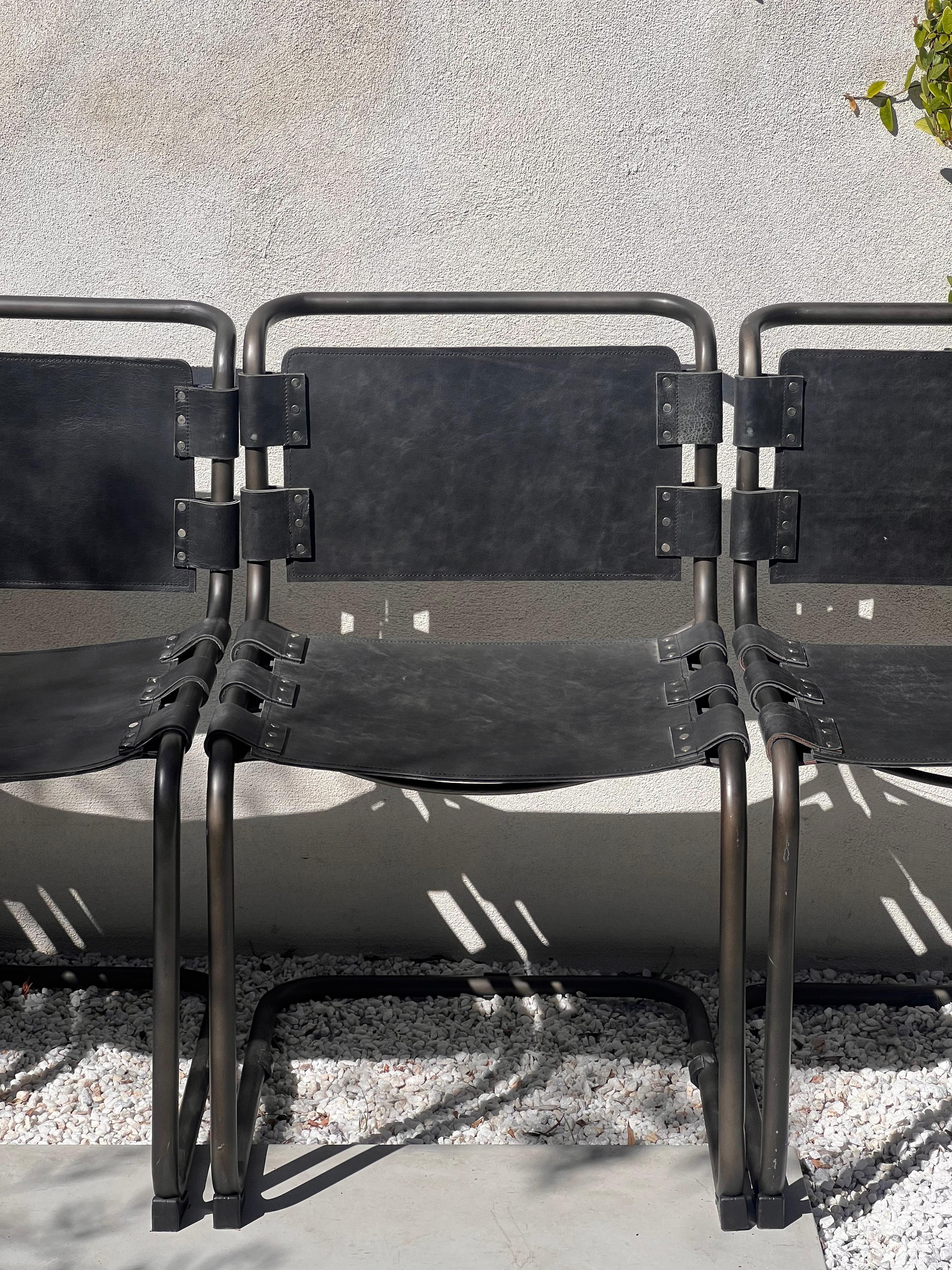 A set of 6 cantilever leather and metal chrome dining chairs, 20th century 2