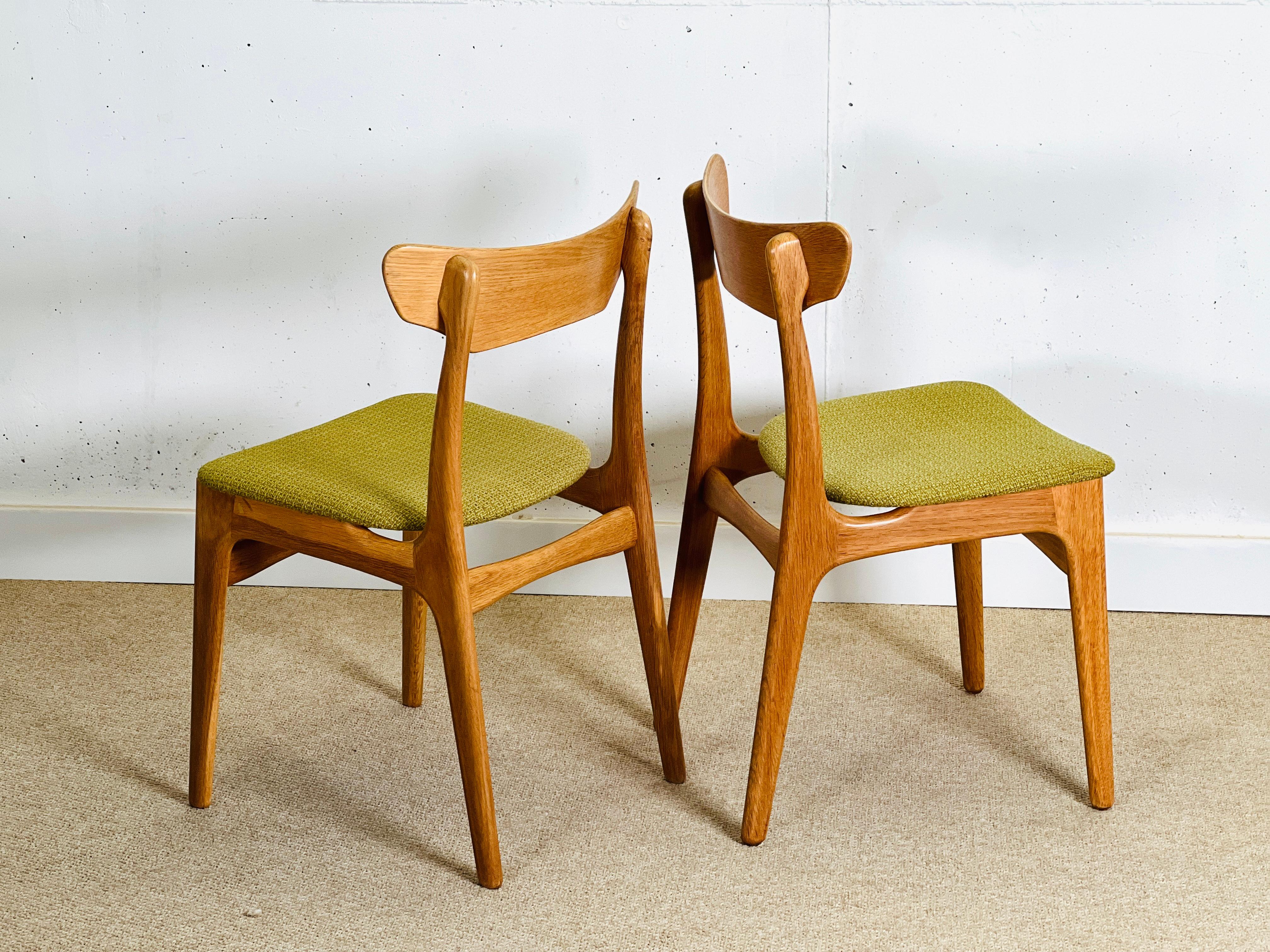 Scandinavian Modern A Set Of 6 Chairs By Elgaard And Schionning In Oak For Sale