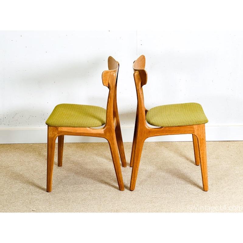 A Set Of 6 Chairs By Elgaard And Schionning In Oak In Excellent Condition For Sale In Buxton, GB
