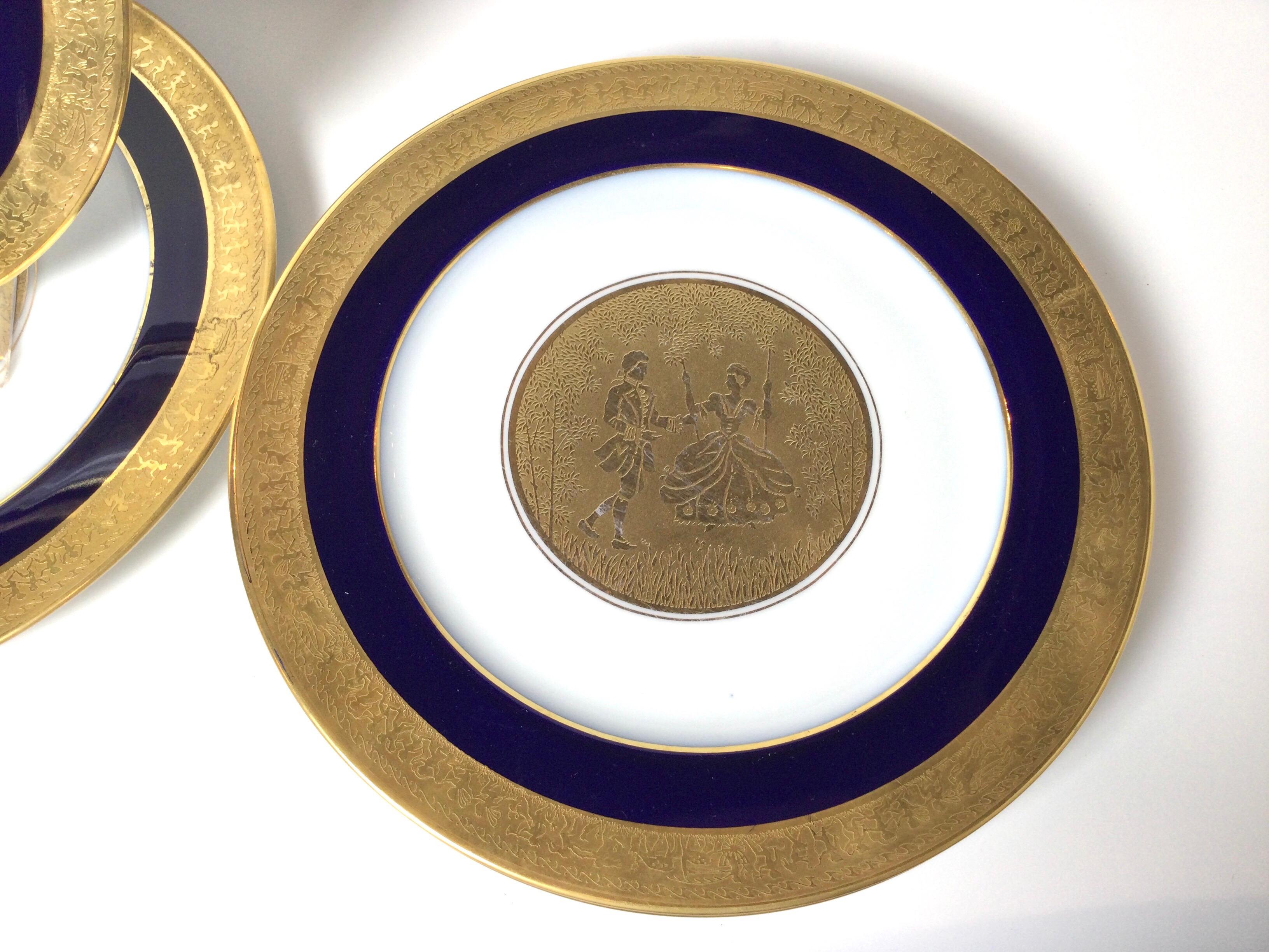 Set of 6 Cobalt Blue and Gold Encrusted Service Plates In Good Condition In Lambertville, NJ
