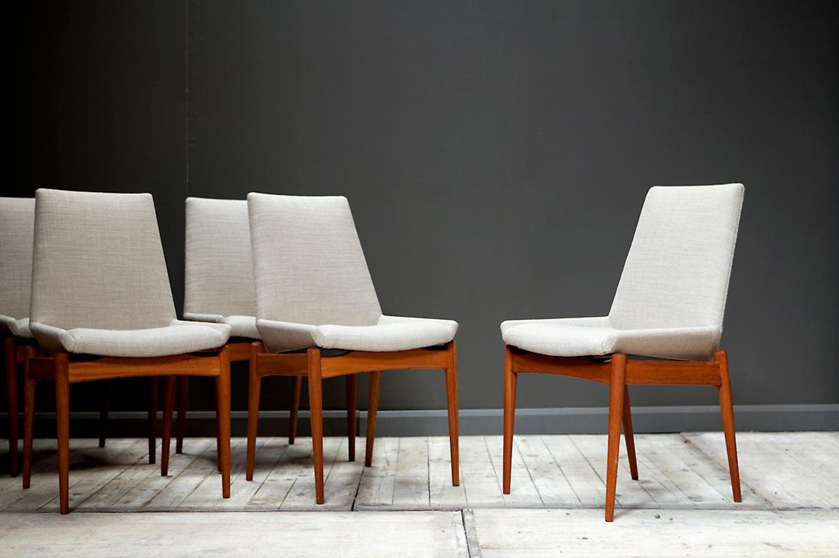 Un ensemble de 6 chaises de salle à manger par Robert Heritage pour Archie Shine Bon état - En vente à Chesham, GB