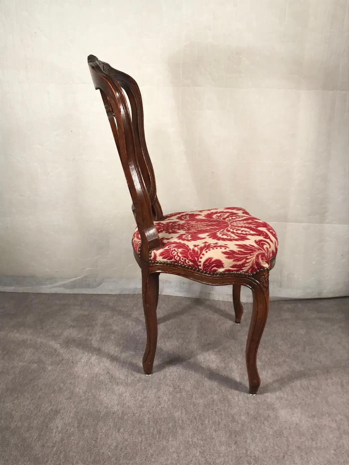 A set of 6 French Baroque Chairs, 18th century For Sale 1