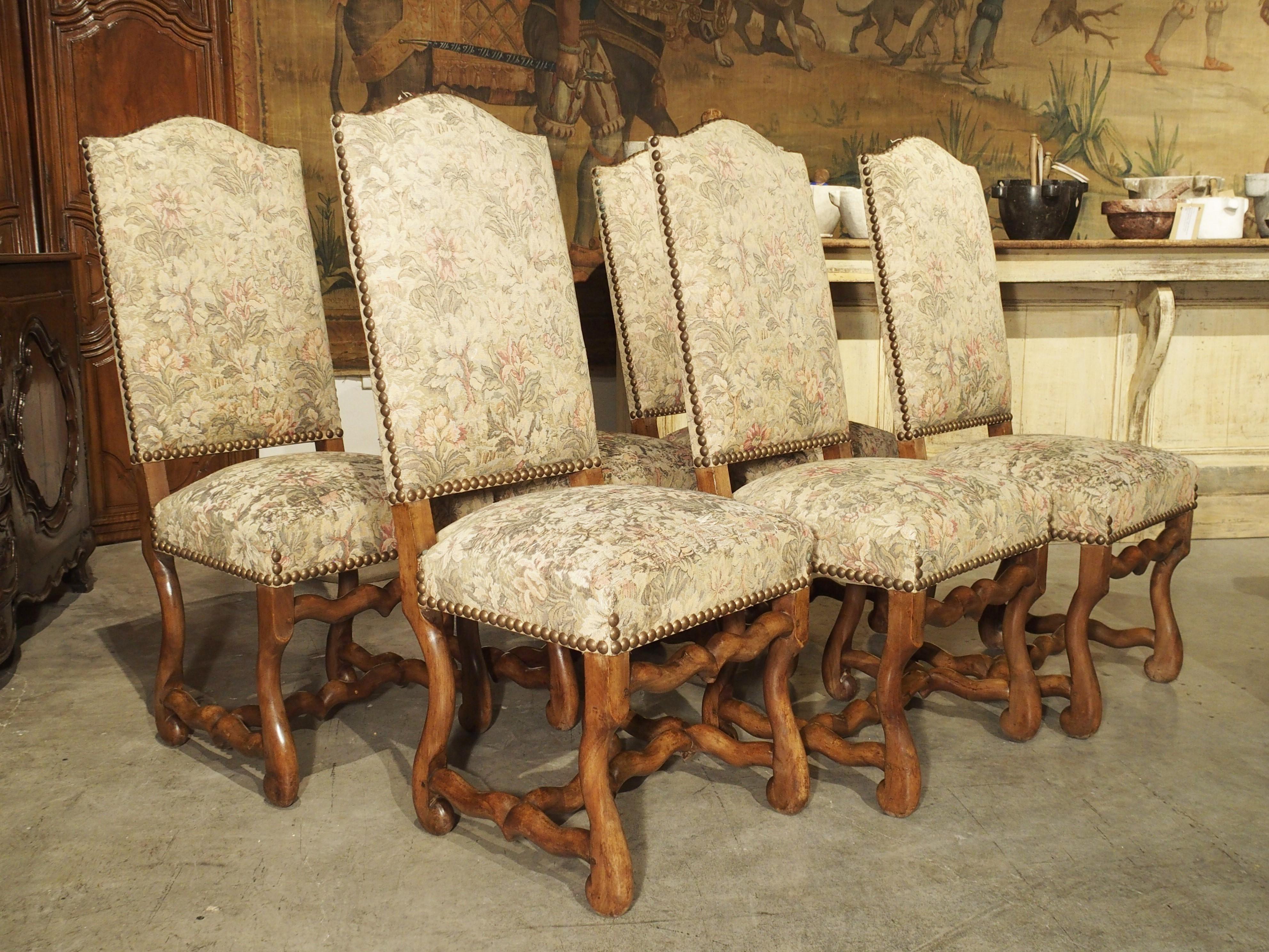 Ensemble de 6 chaises d'appoint françaises en hêtre sculpté et en os de mouton 11