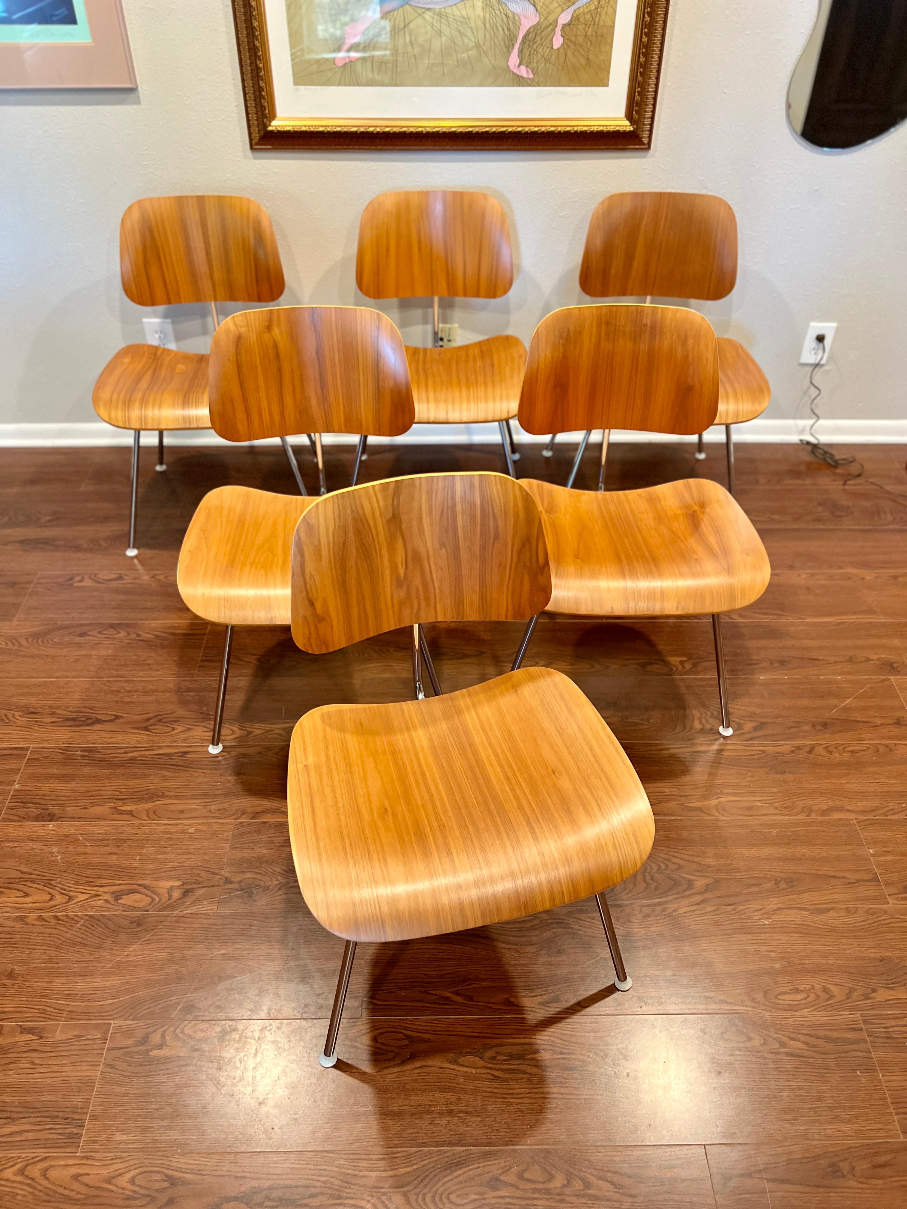 A set of 6 Herman Miller DCM chairs circa 2008. Recently refurbished 4