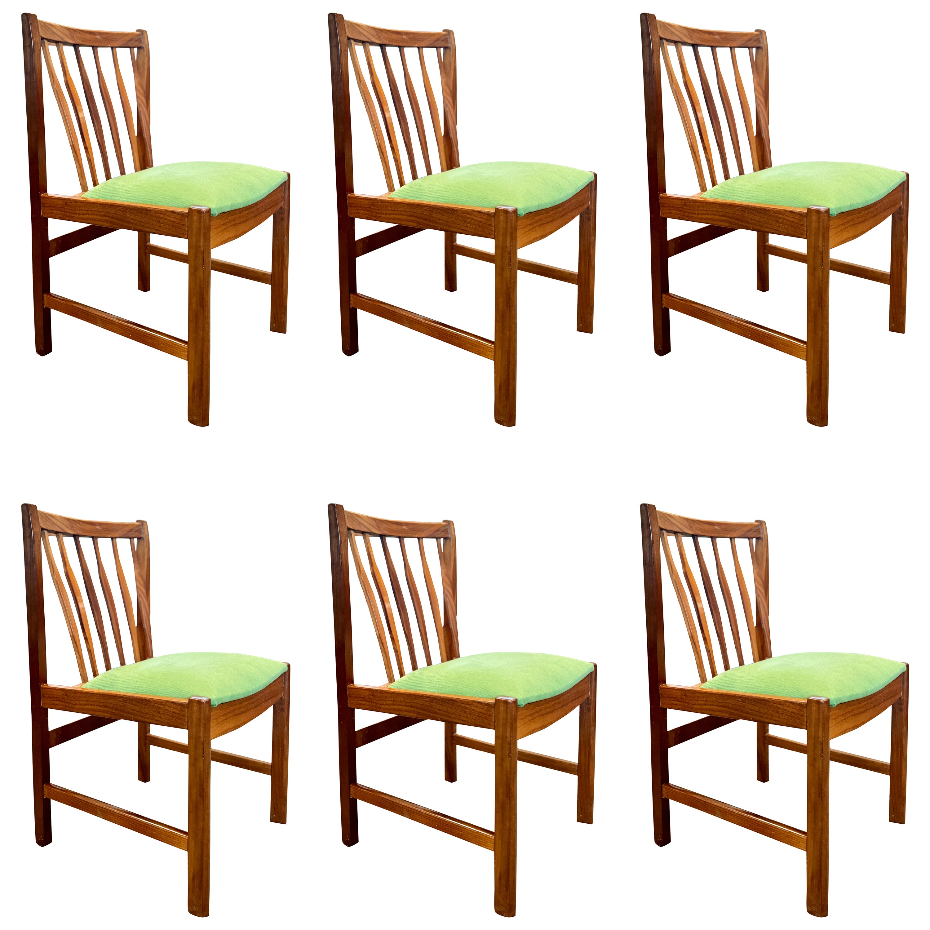 Un ensemble de 6 chaises de salle à manger modernes du milieu du siècle dernier, vers les années 1960. Récemment reupholstereD